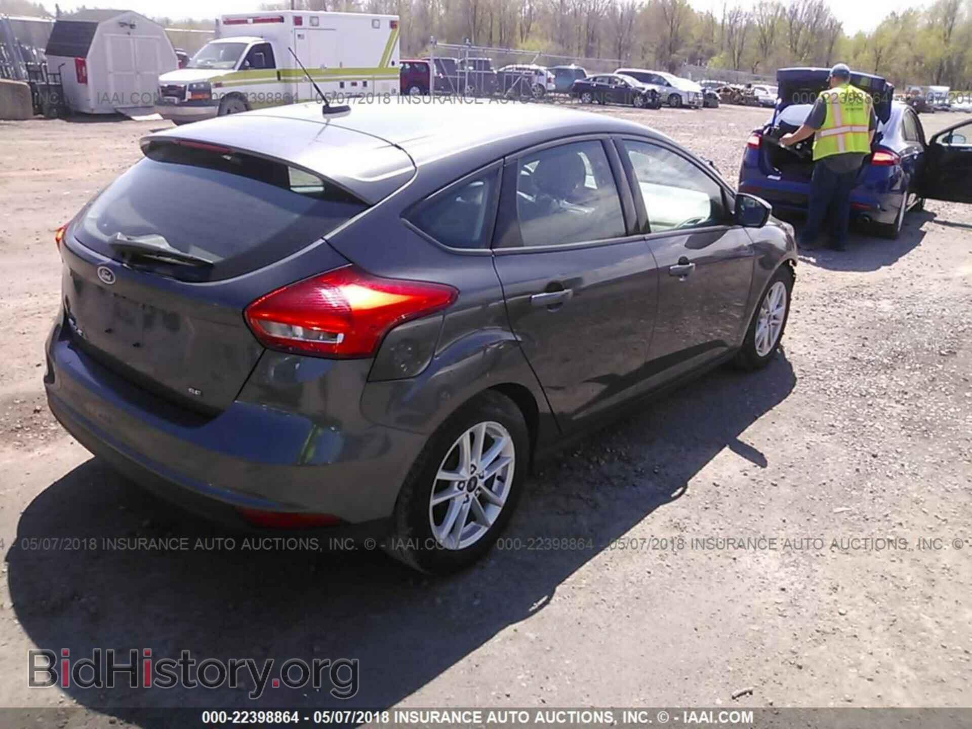2016 Ford Focus - VIN: 1FADP3K22GL345400 - Фото 4