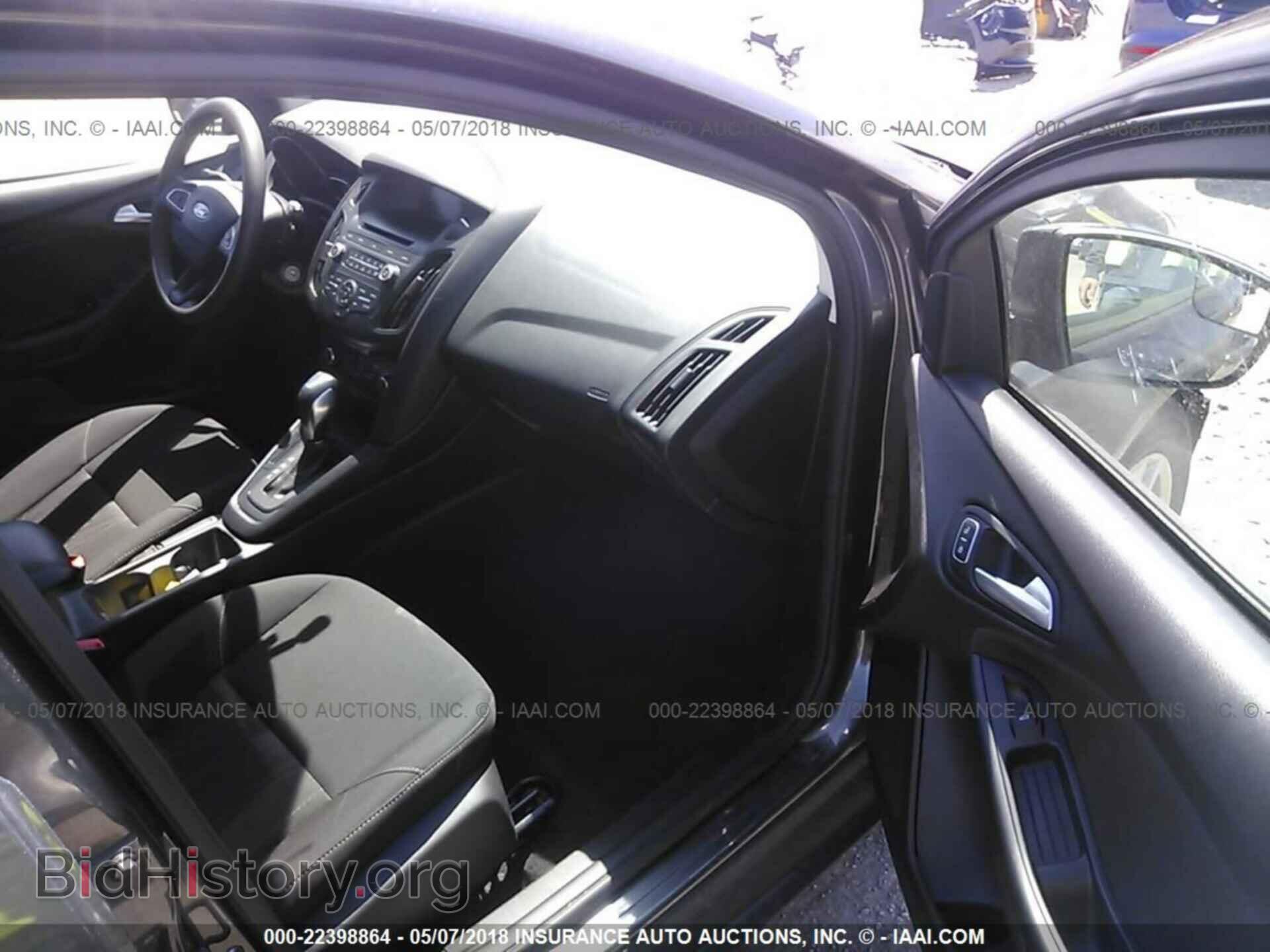 2016 Ford Focus - VIN: 1FADP3K22GL345400 - Фото 5