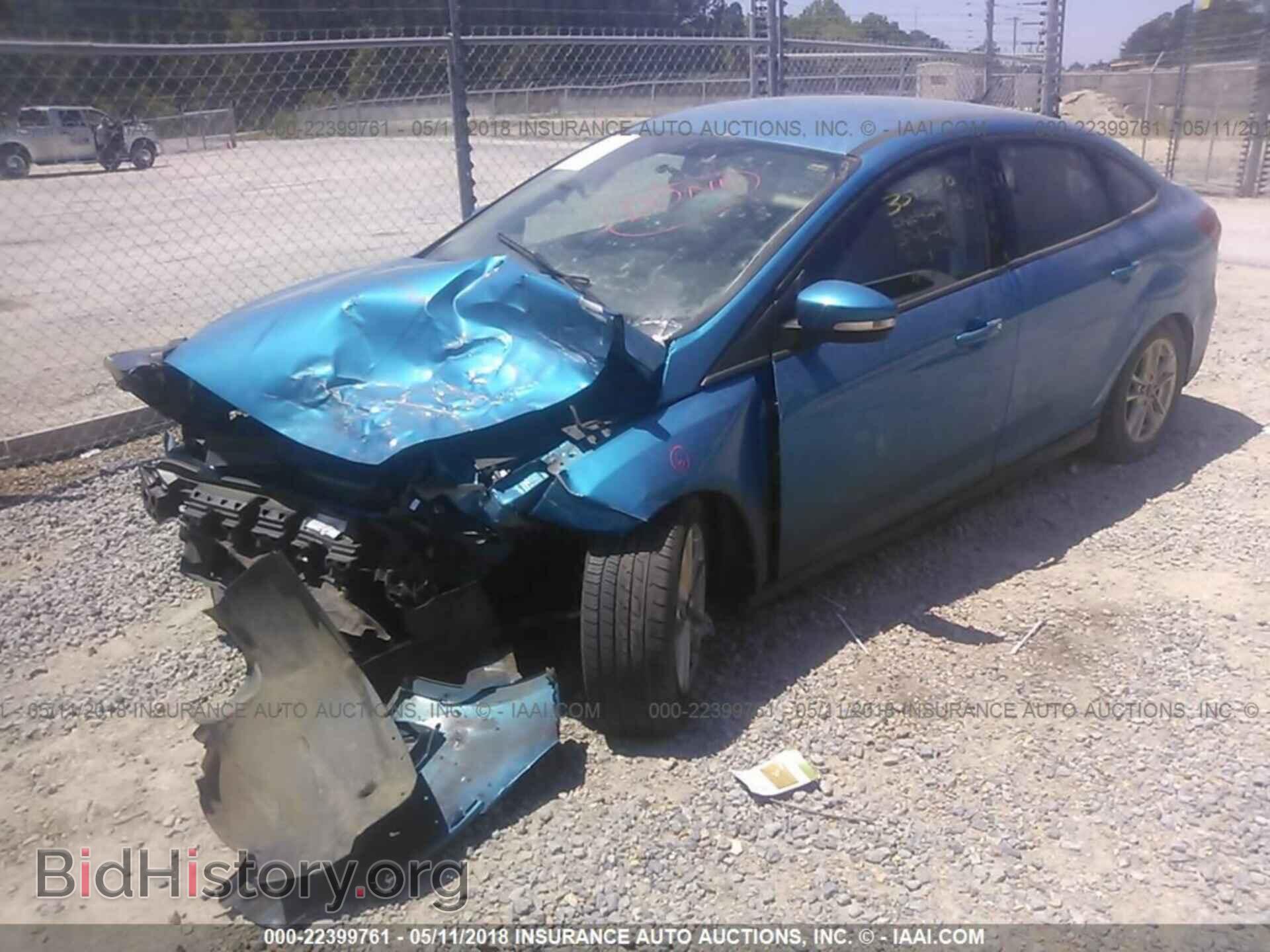 2016 Ford Focus - VIN: 1FADP3F22GL328073 - Photo 2