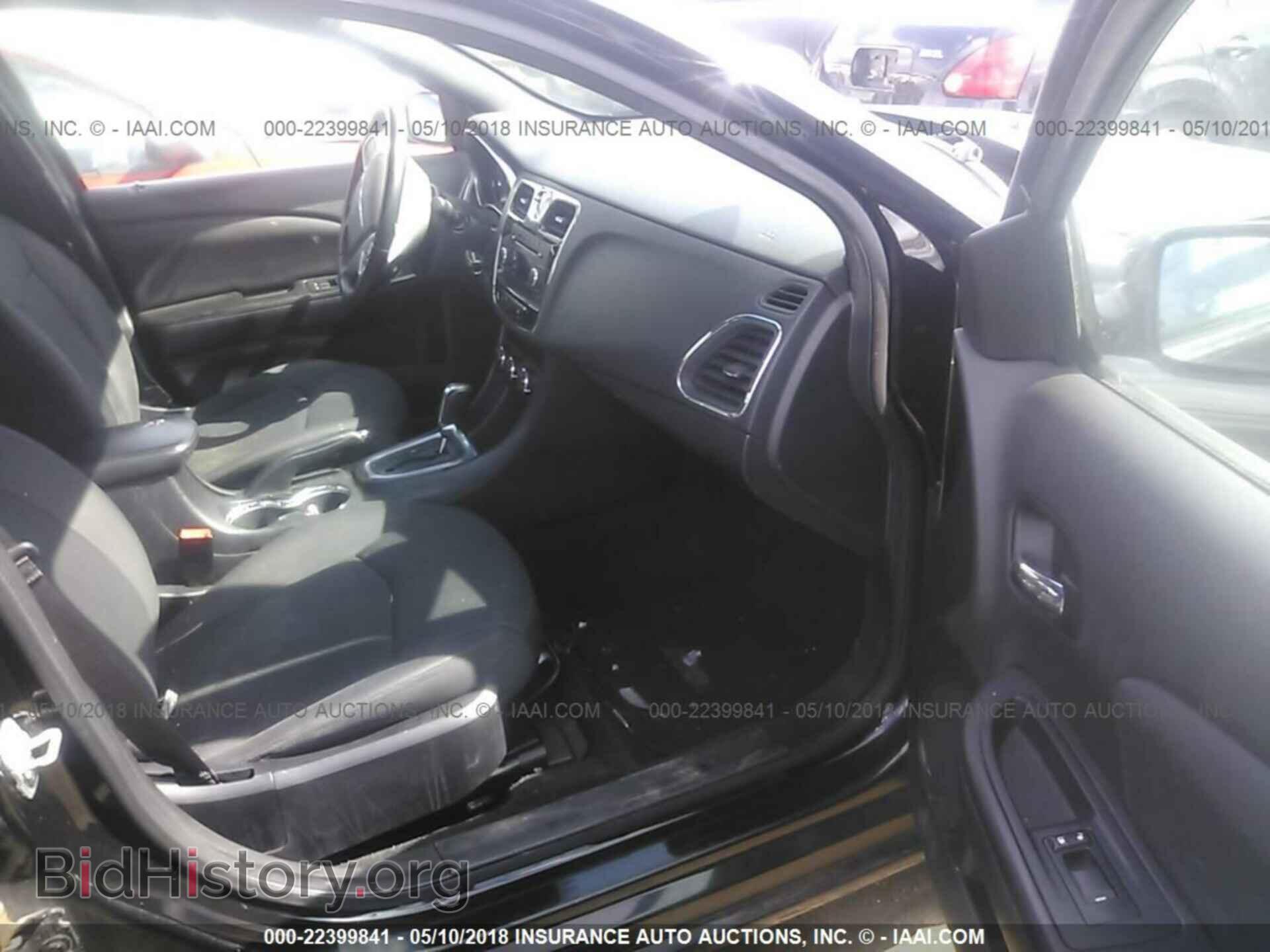 2013 Chrysler 200 - VIN: 1C3CCBBB5DN758461 - Photo 5
