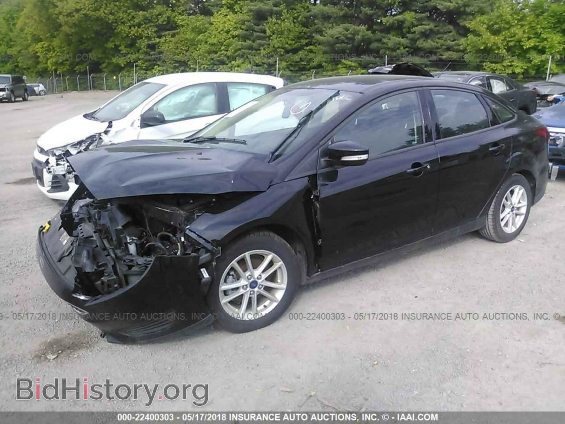 2017 Ford Focus - VIN: 1FADP3F26HL323573 - Фото 2