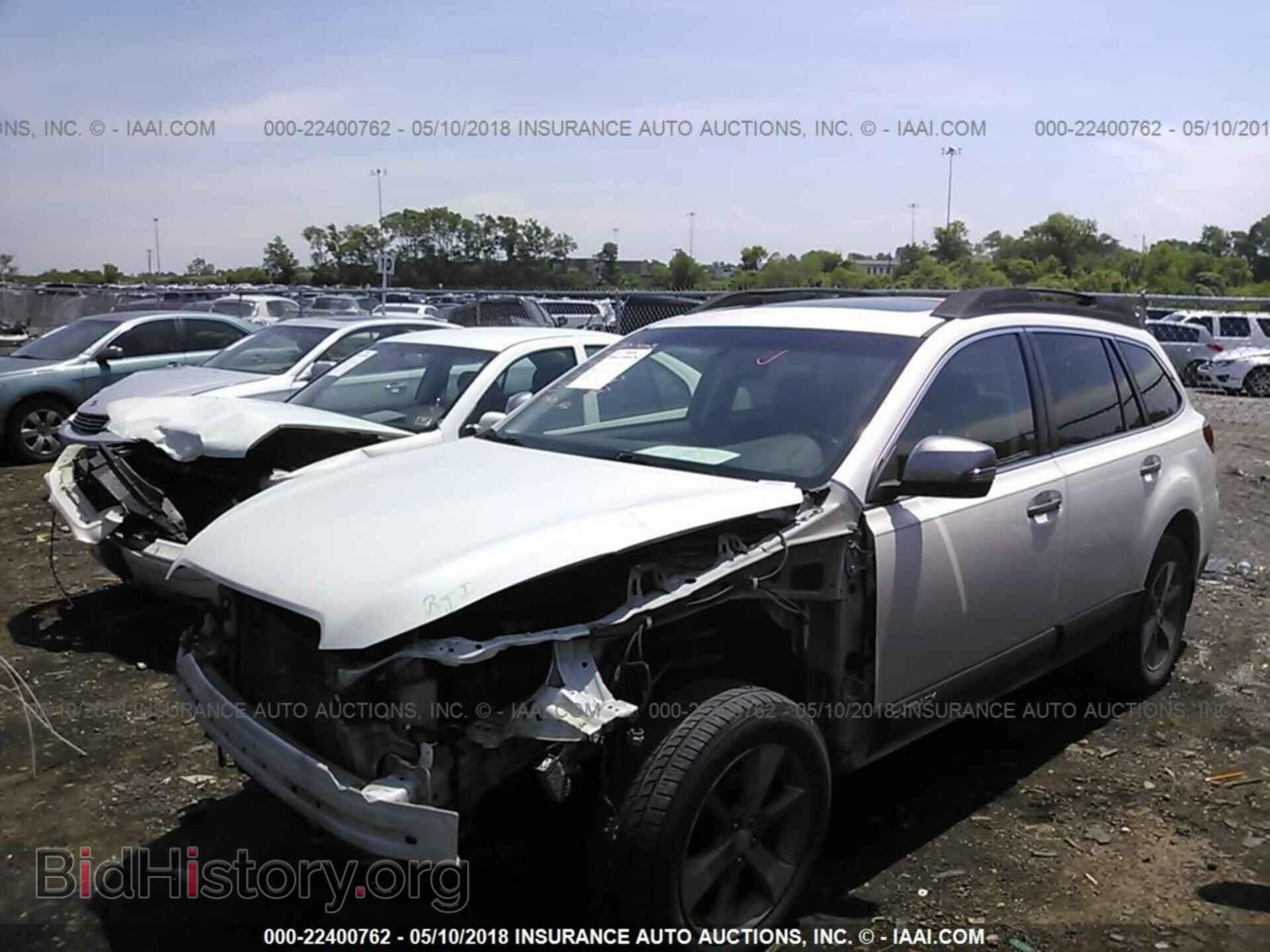 2013 Subaru Outback - VIN: 4S4BRCSC2D3235684 - Photo 2