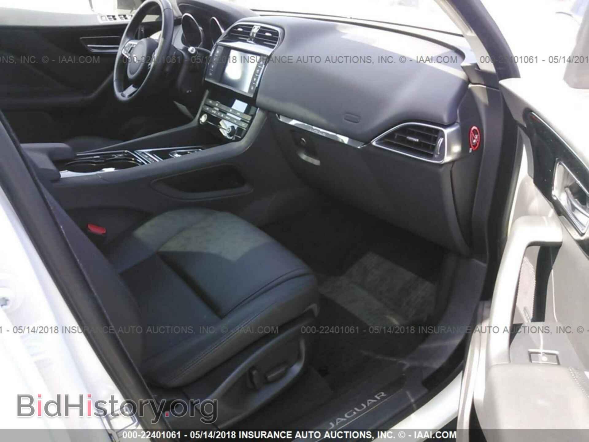 2017 Jaguar F-pace - VIN: SADCJ2BN3HA088065 - Фото 5