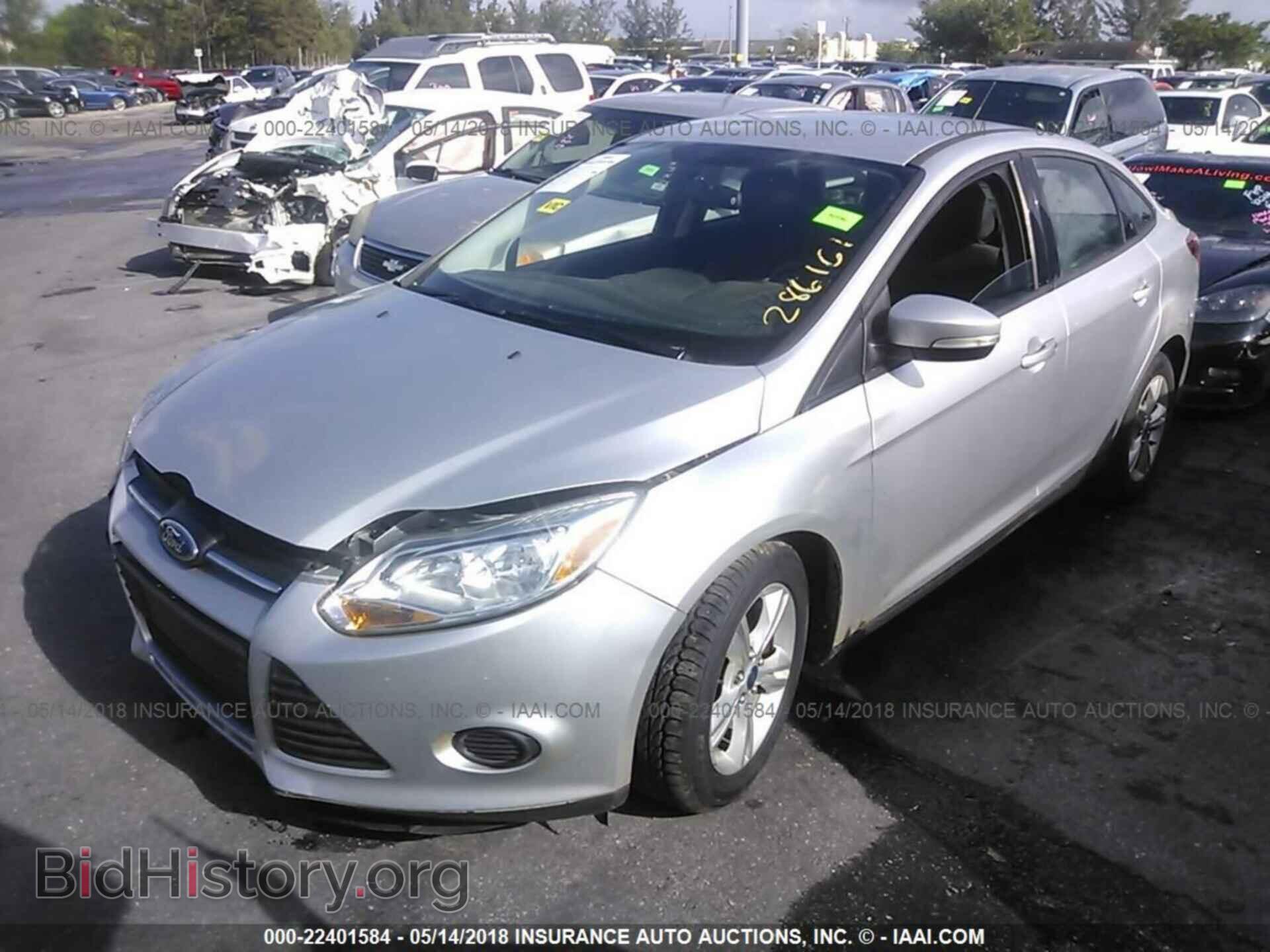 2013 Ford Focus - VIN: 1FADP3F22DL286161 - Photo 2