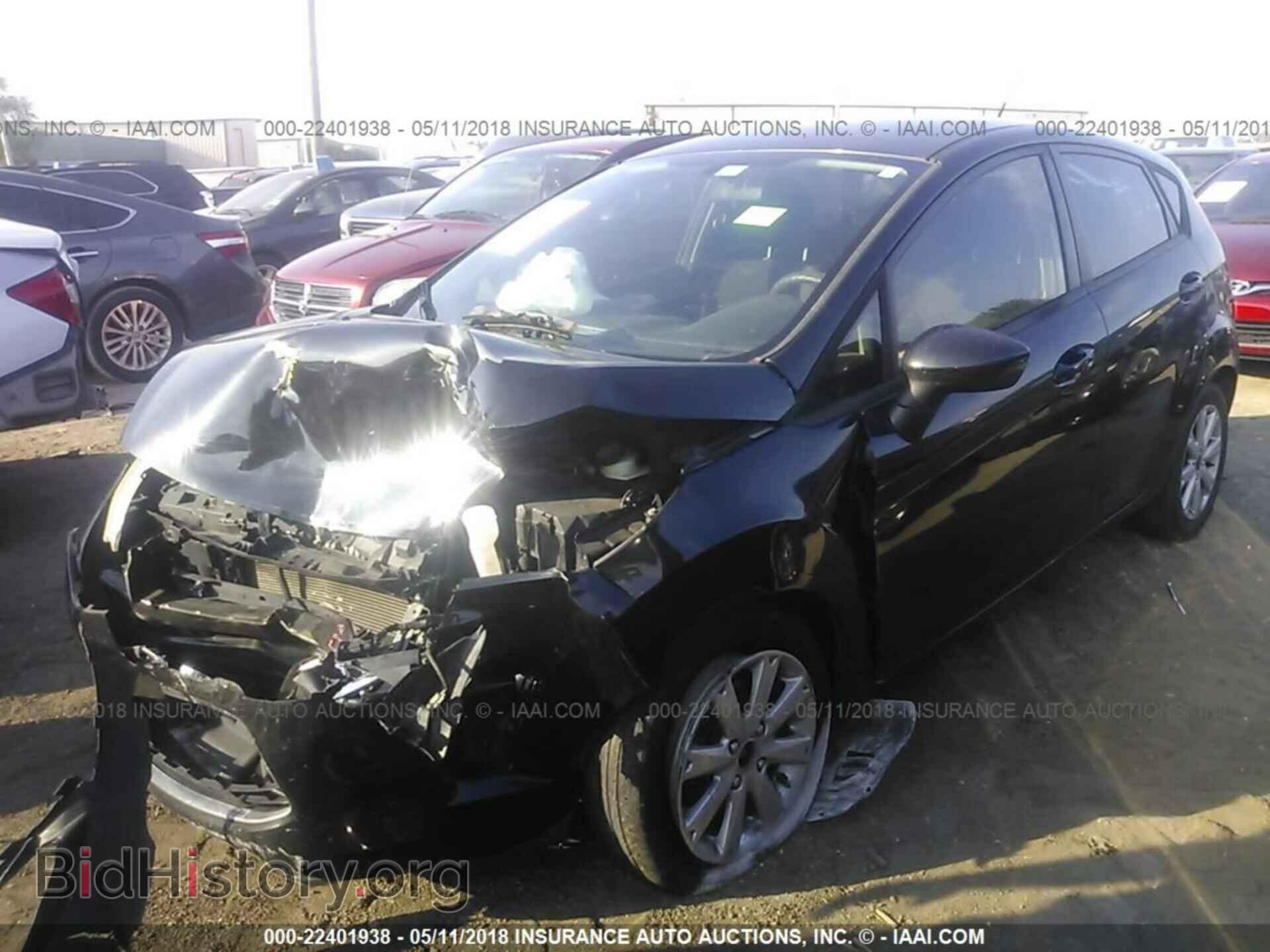 2011 Ford Fiesta - VIN: 3FADP4EJ6BM142056 - Фото 2