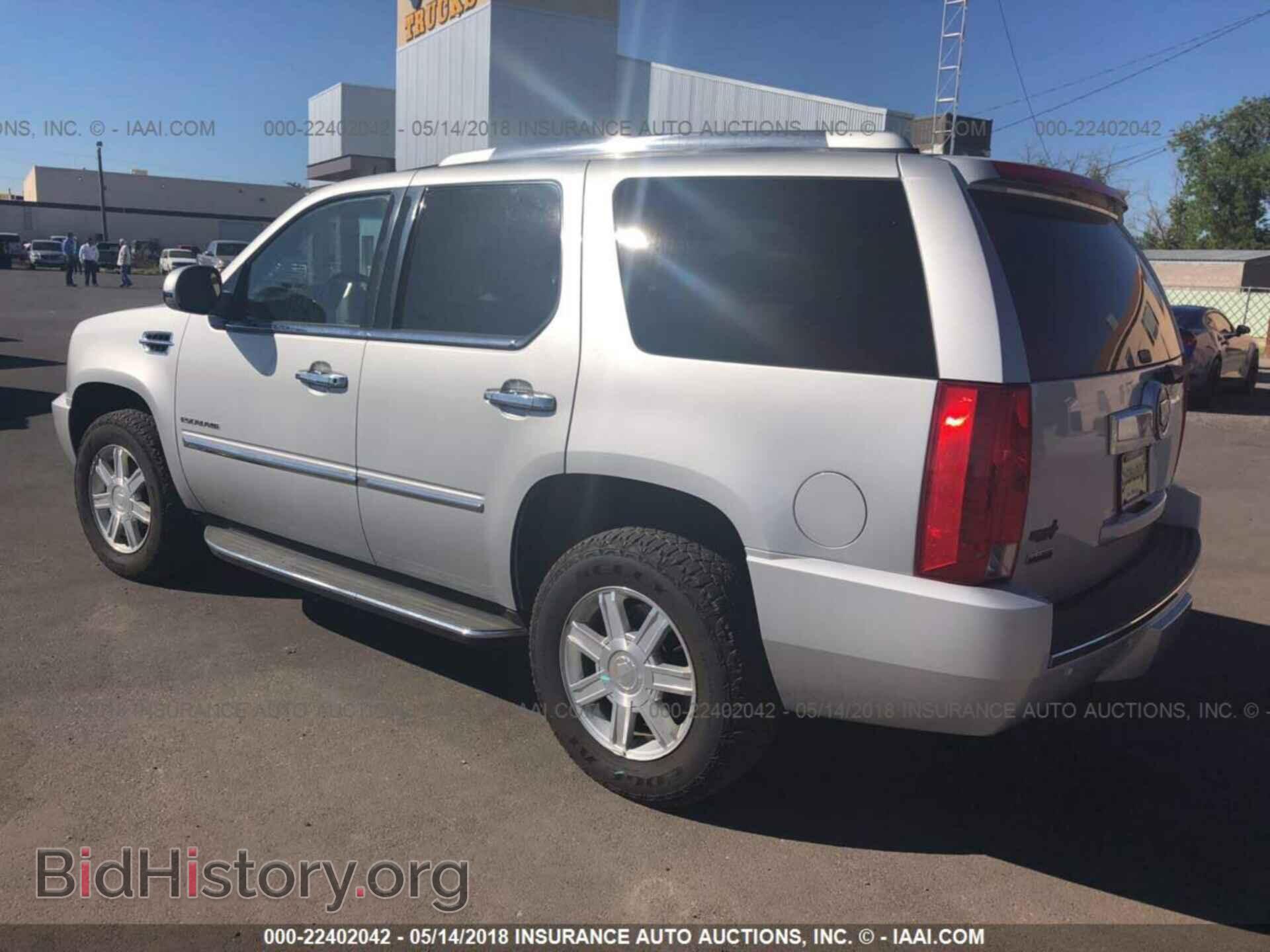 2011 Cadillac Escalade - VIN: 1GYS4AEF8BR235609 - Фото 3