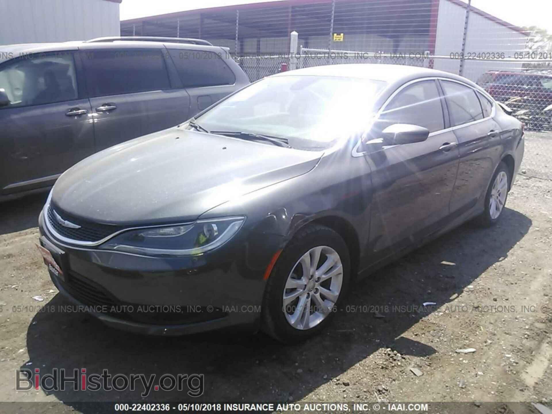 2016 Chrysler 200 - VIN: 1C3CCCFB5GN194430 - Photo 2