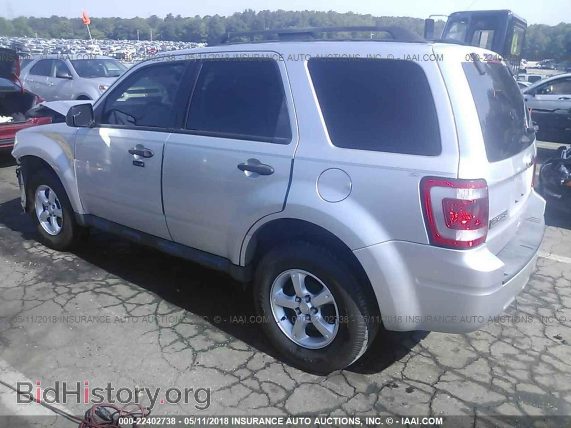 2011 Ford Escape - VIN: 1FMCU9D70BKB29422 - Фото 3