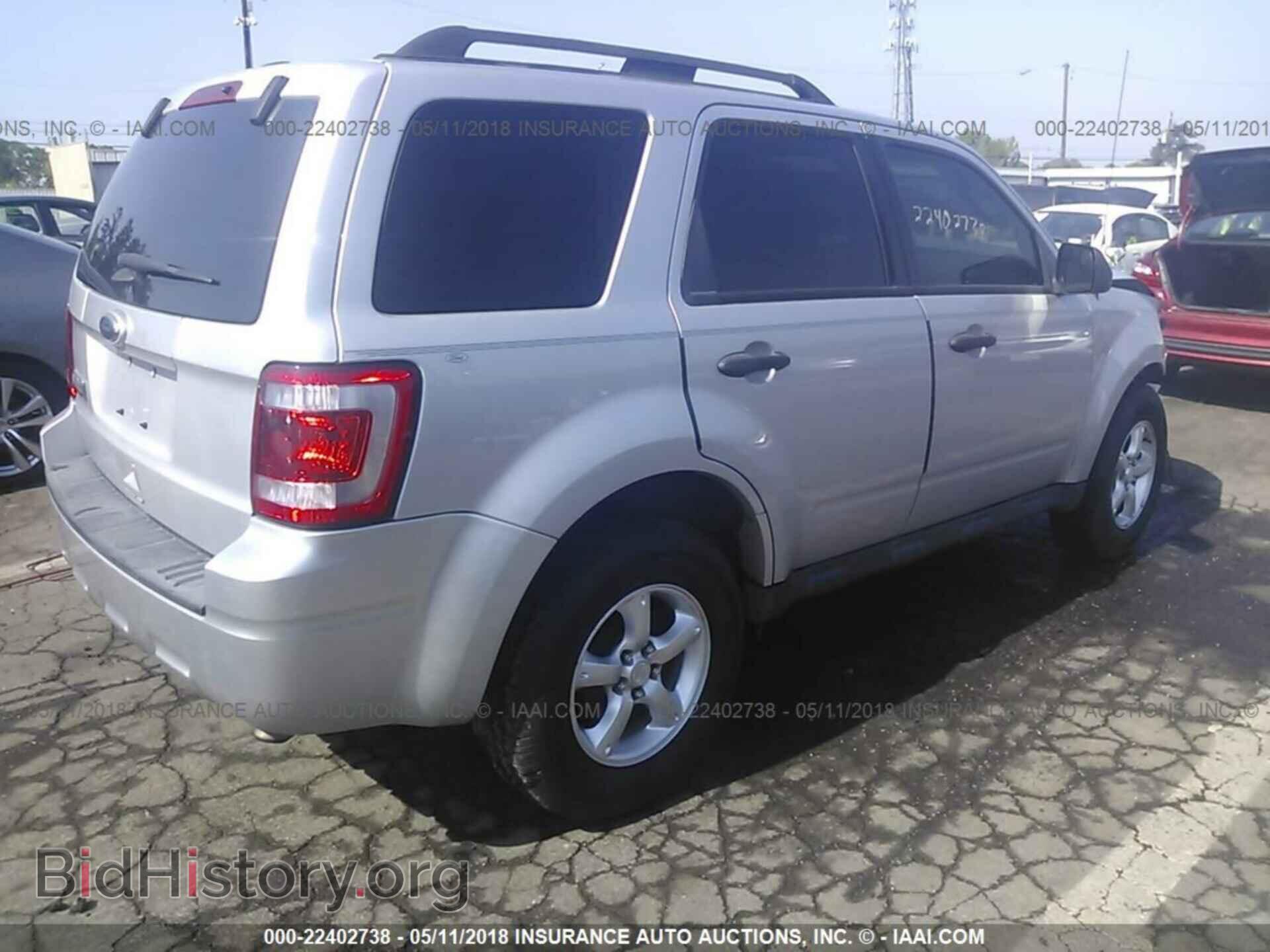 2011 Ford Escape - VIN: 1FMCU9D70BKB29422 - Фото 4