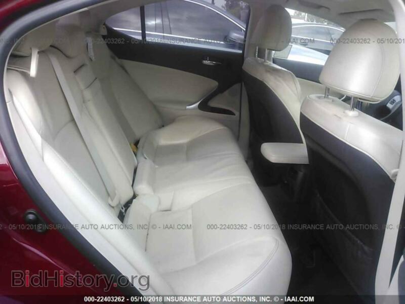 2012 Lexus IS (VIN JTHBF5C26C5182567) — фото 8 из 10