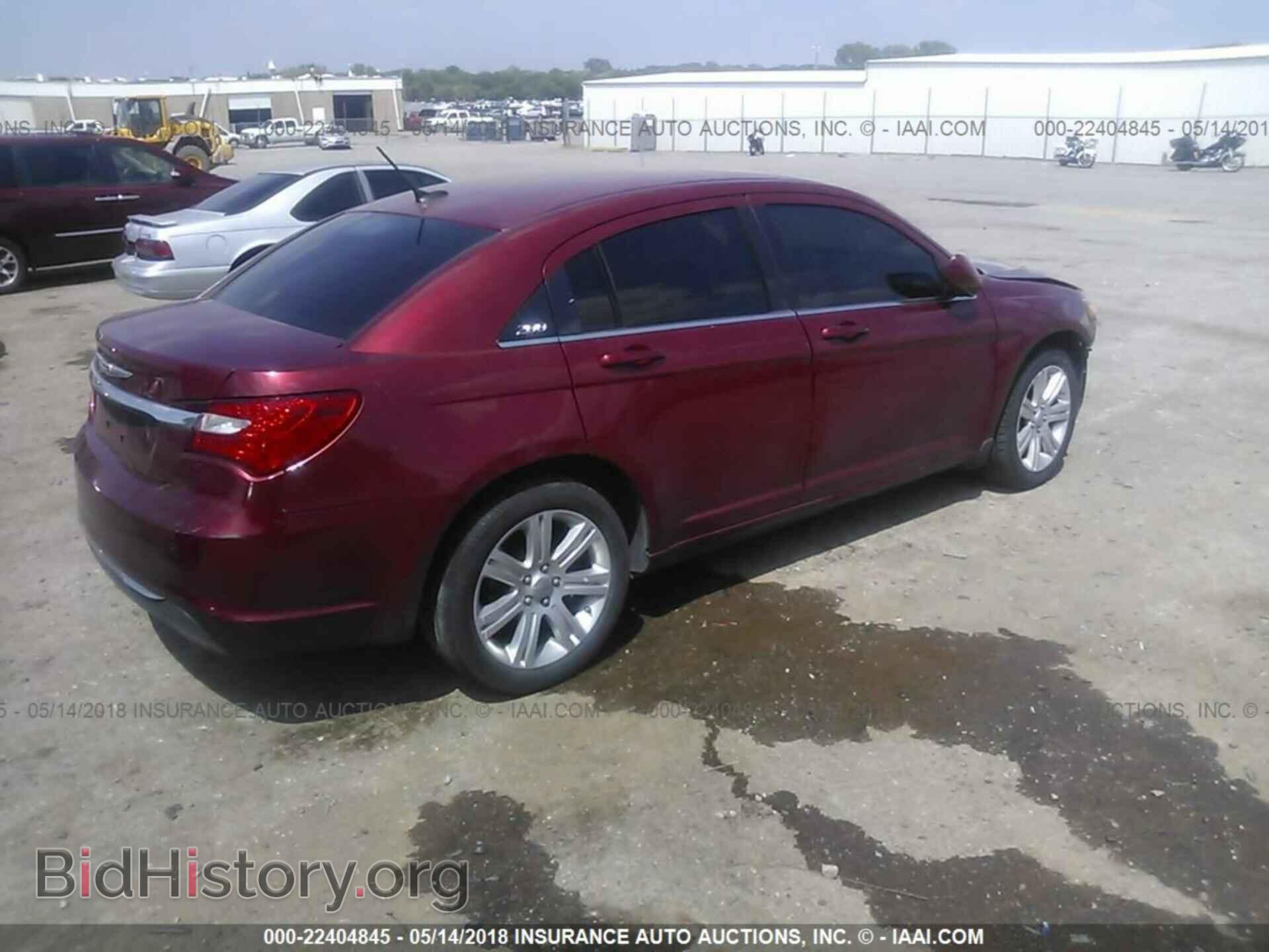 2013 Chrysler 200 - VIN: 1C3CCBBB1DN764693 - Фото 4