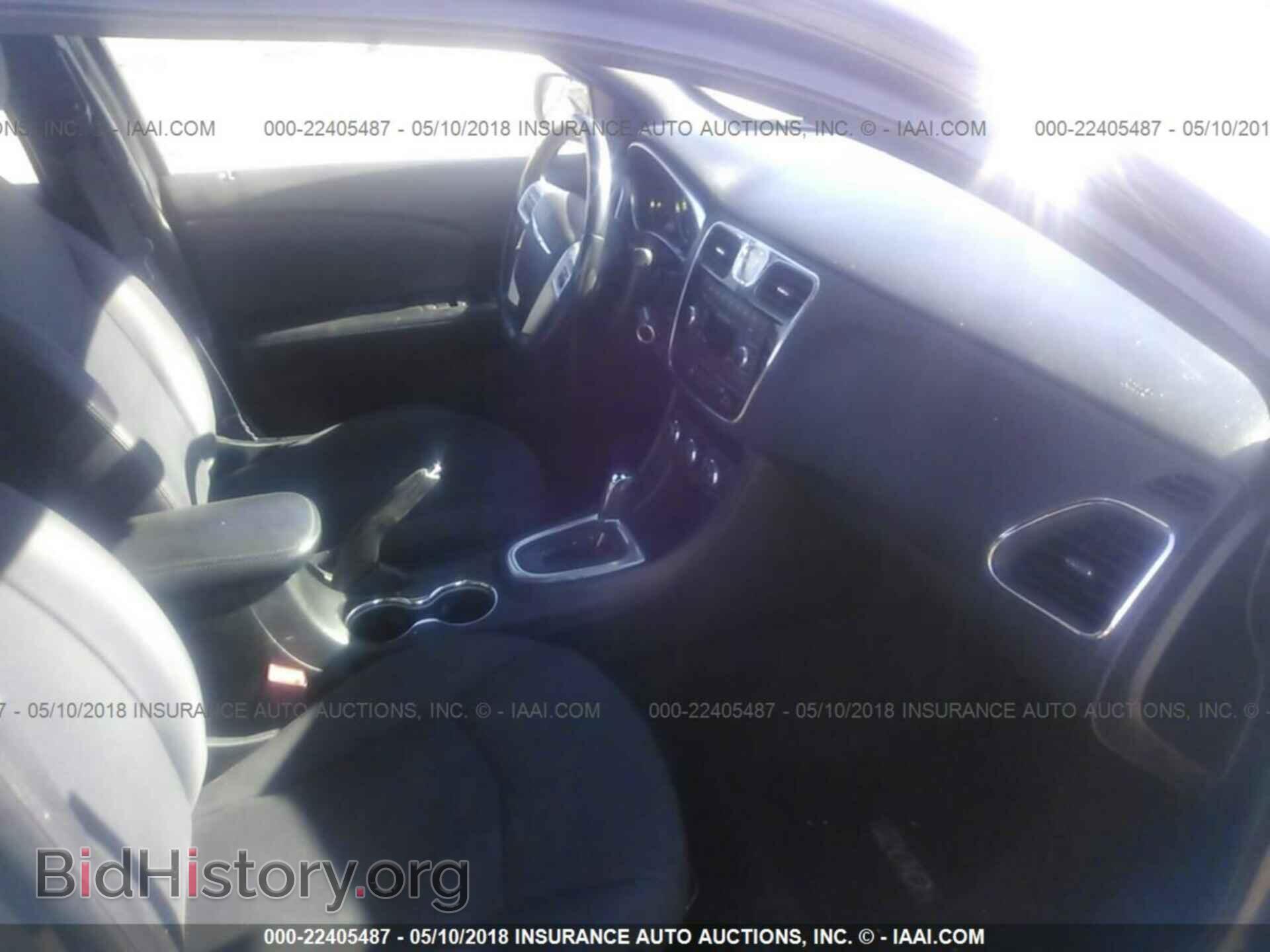 2013 Chrysler 200 - VIN: 1C3CCBBB6DN695886 - Фото 5