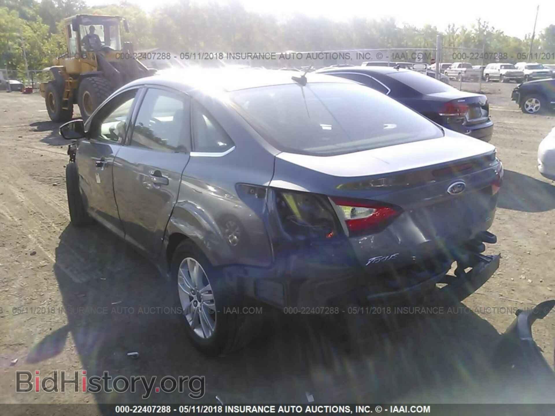 2012 Ford Focus - VIN: 1FAHP3H29CL473605 - Photo 3