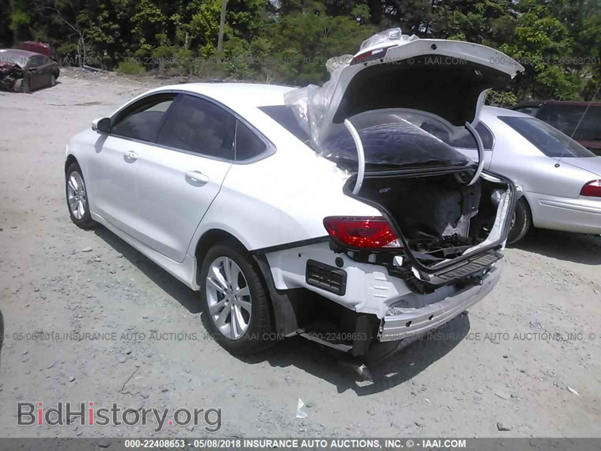 2015 Chrysler 200 - VIN: 1C3CCCAB7FN637358 - Photo 3