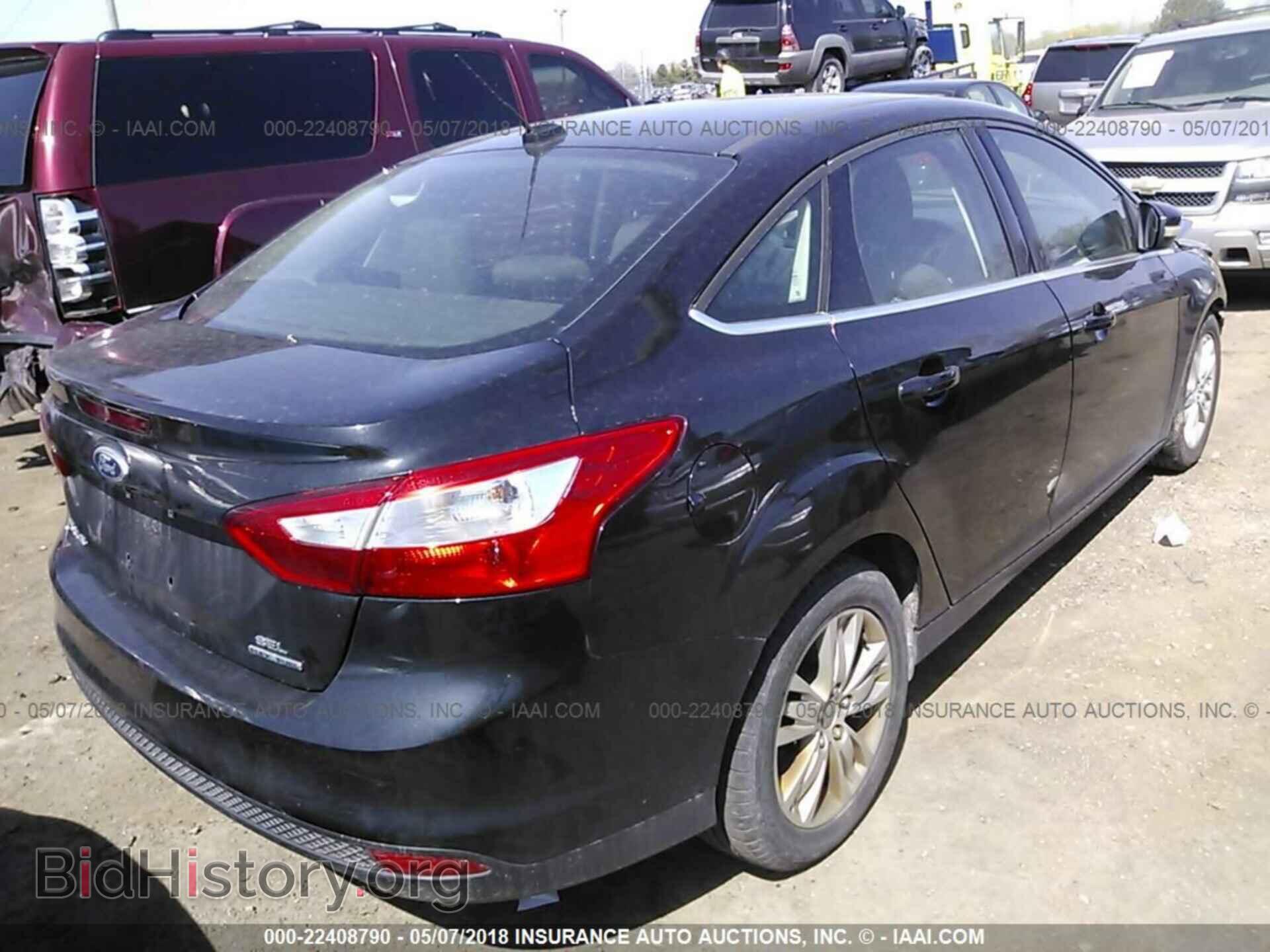 2012 Ford Focus - VIN: 1FAHP3H21CL430845 - Photo 4