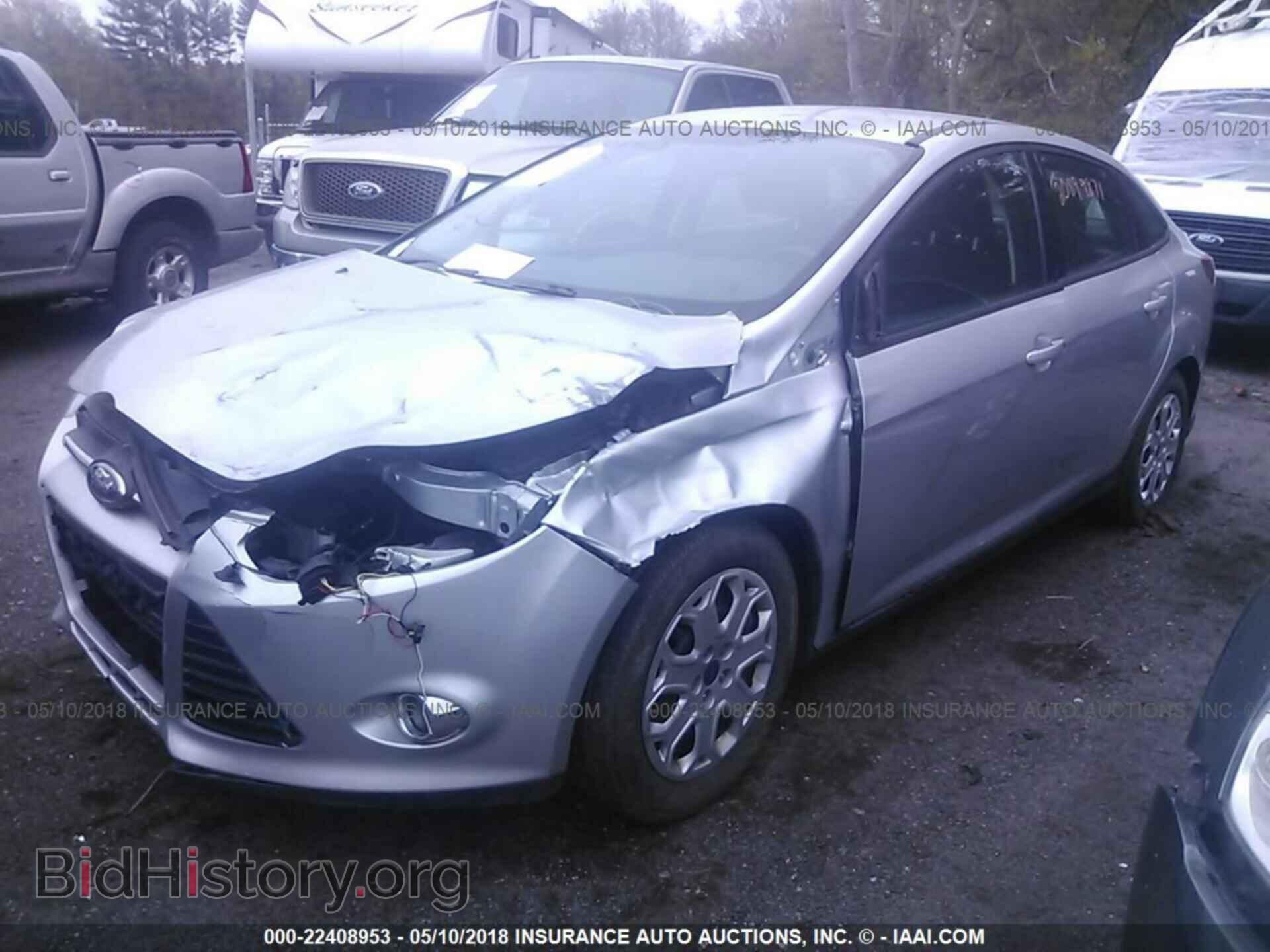 2012 Ford Focus - VIN: 1FAHP3F27CL407105 - Photo 2