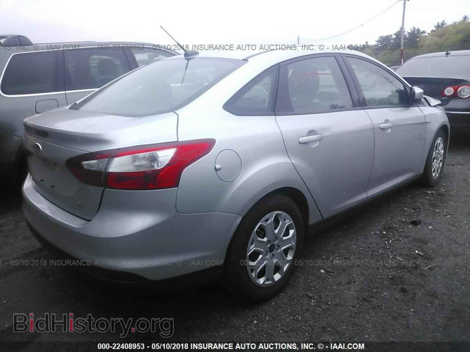 2012 Ford Focus - VIN: 1FAHP3F27CL407105 - Photo 4
