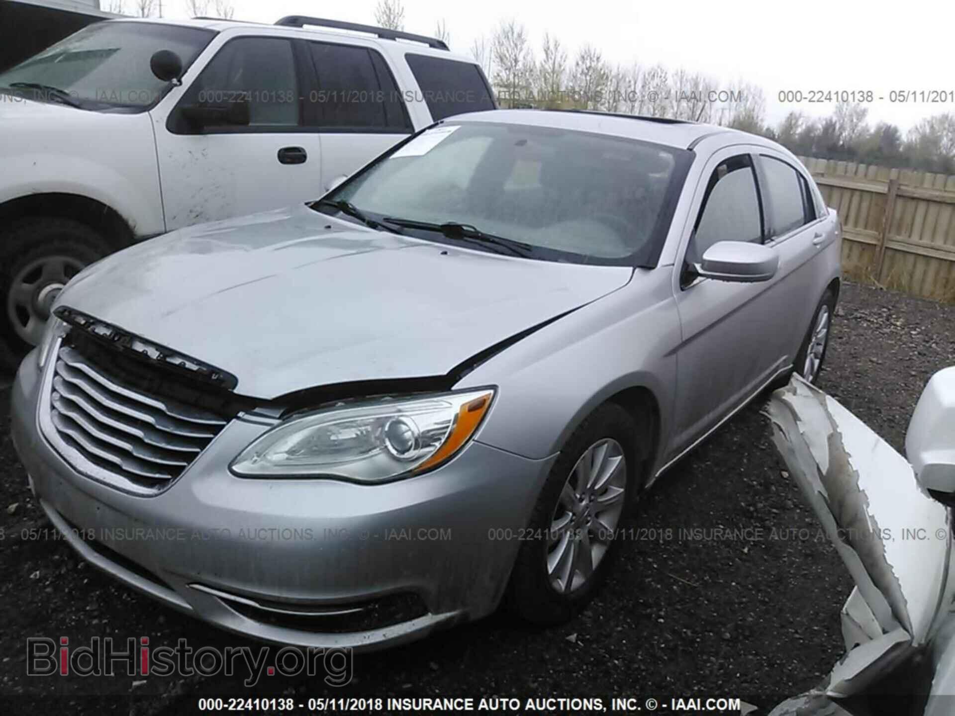 2012 Chrysler 200 - VIN: 1C3CCBBGXCN272299 - Фото 2