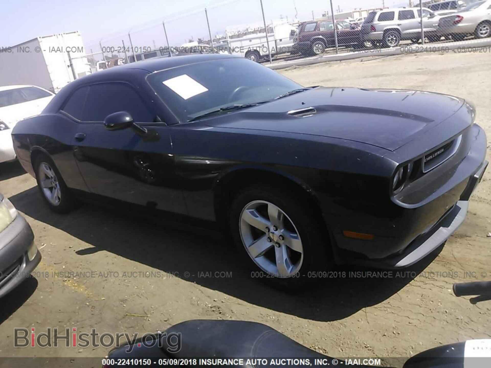 Фотография 2B3CJ4DG0BH542692 - Dodge Challenger 2011