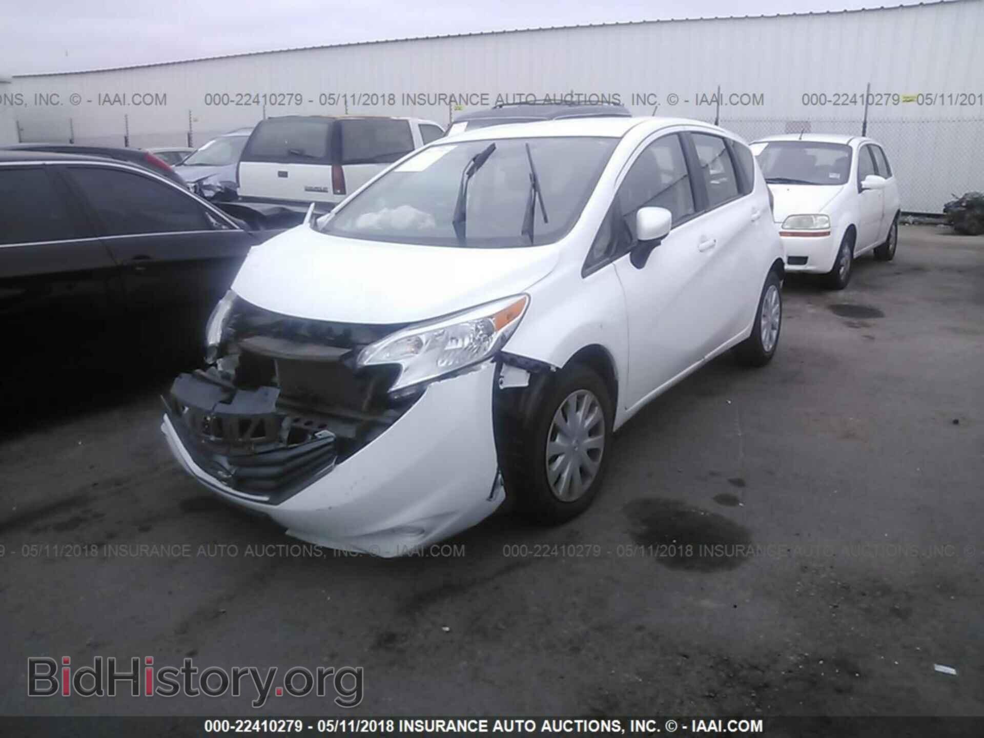 2015 Nissan Versa note - VIN: 3N1CE2CP0FL402425 - Photo 2