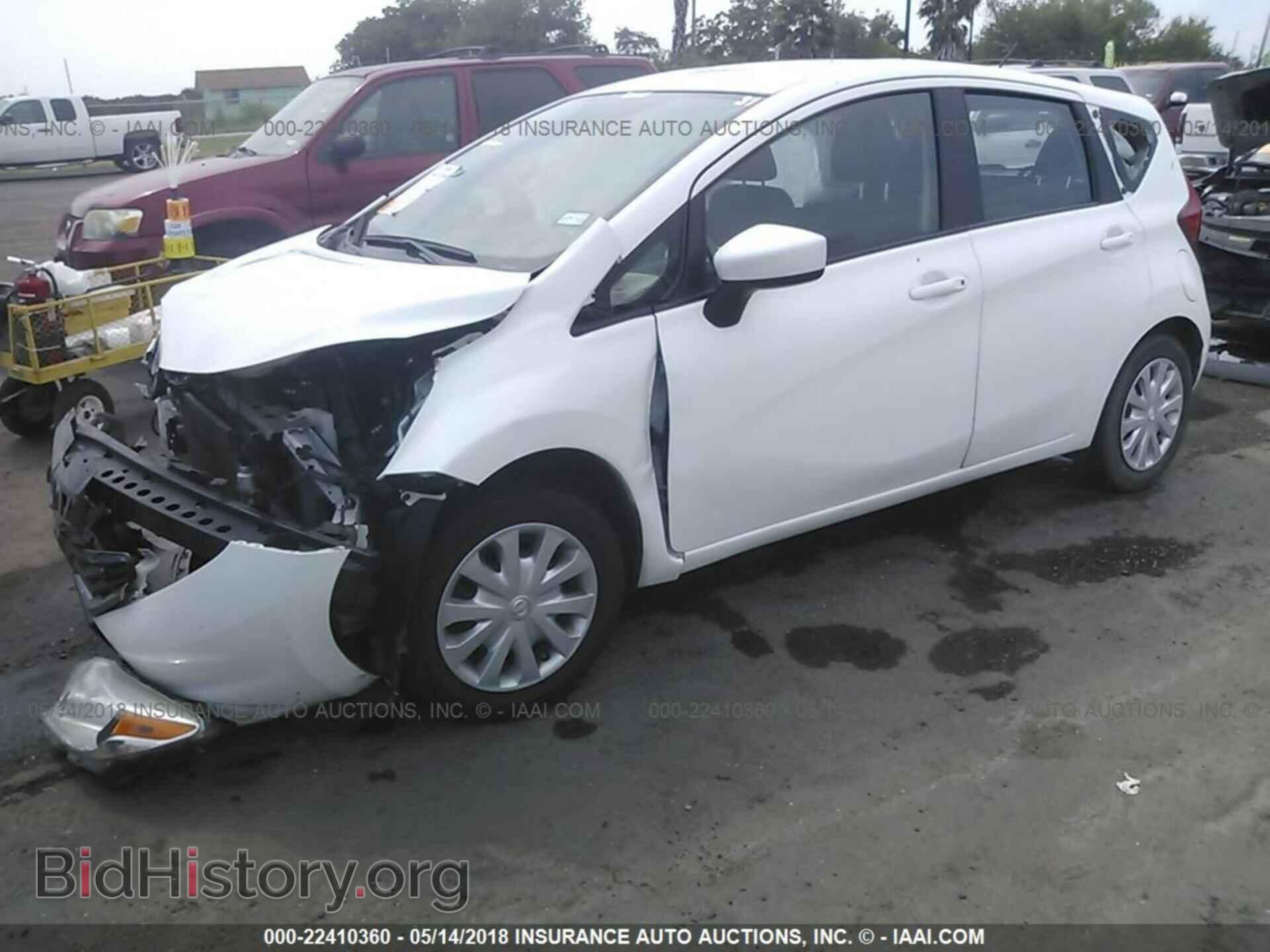 2015 Nissan Versa note - VIN: 3N1CE2CP5FL441317 - Фото 2