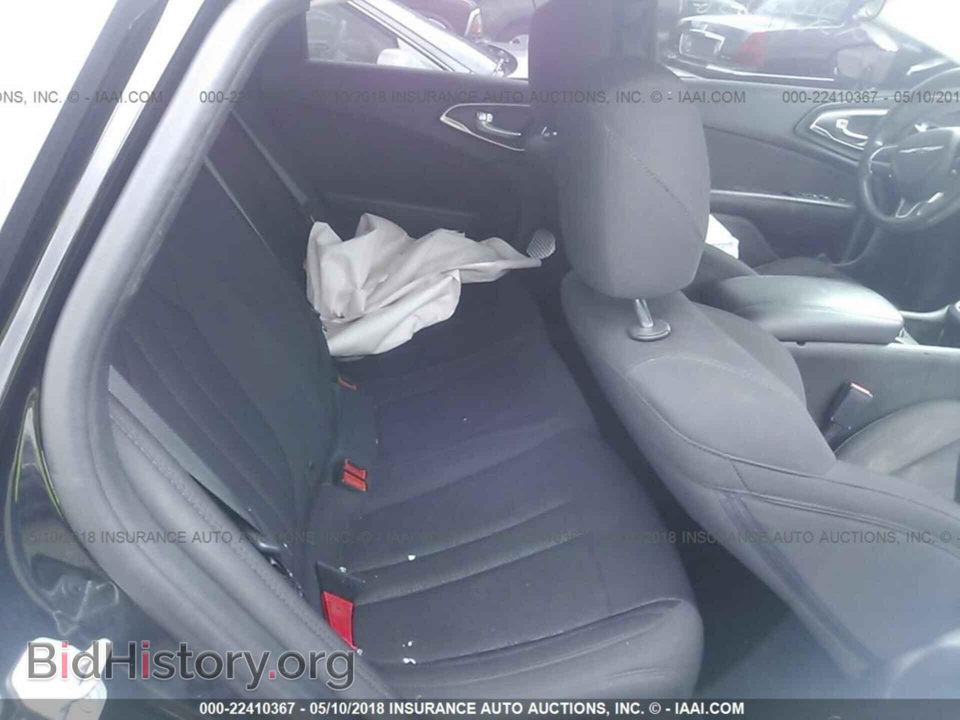 2015 Chrysler 200 - VIN: 1C3CCCAB5FN556455 - Фото 8