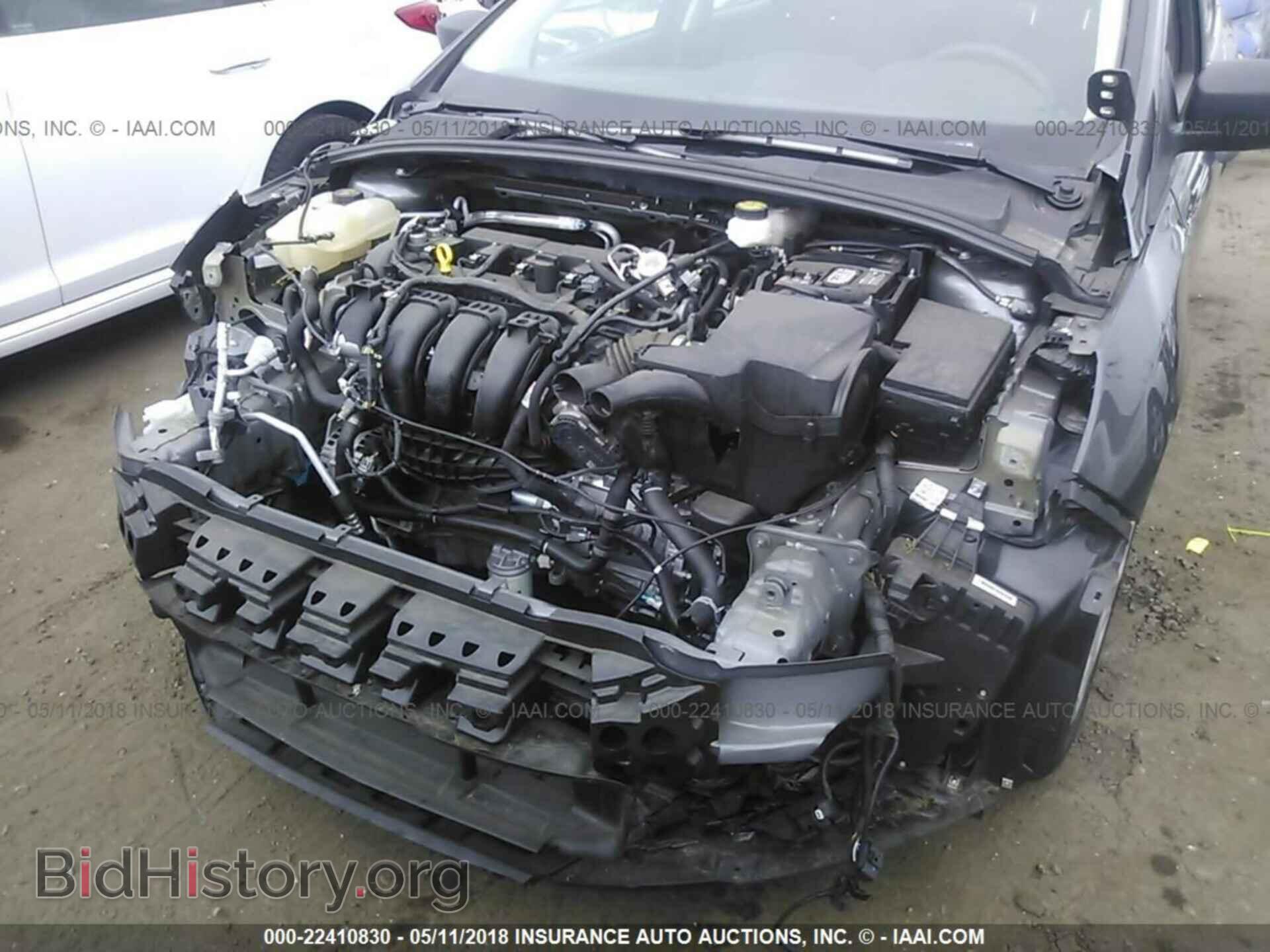 2017 Ford Focus - VIN: 1FADP3E24HL344083 - Photo 6