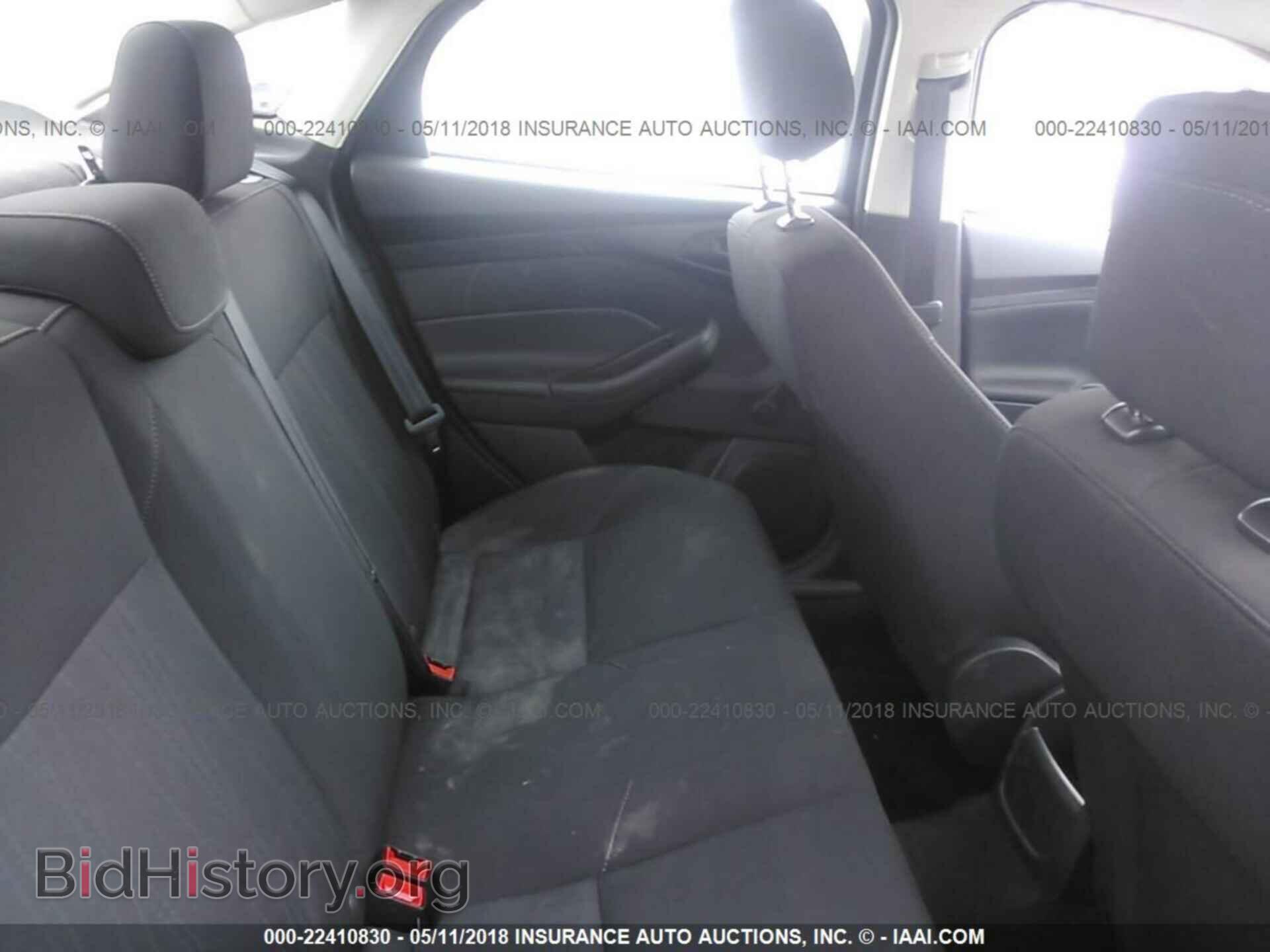 2017 Ford Focus - VIN: 1FADP3E24HL344083 - Photo 8