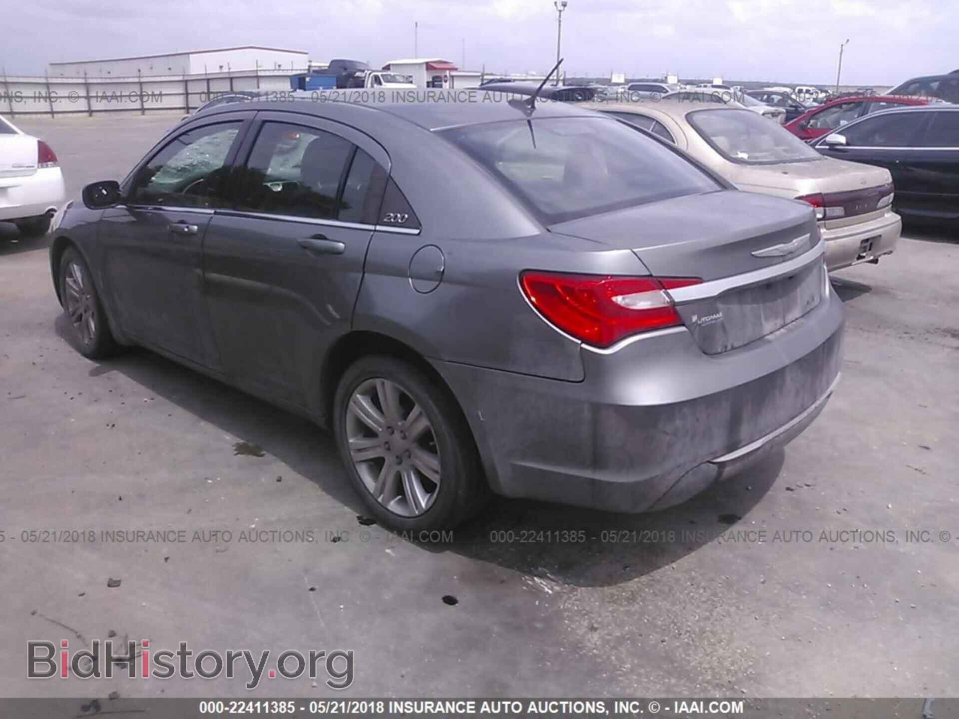 2013 Chrysler 200 - VIN: 1C3CCBBB0DN743561 - Photo 3