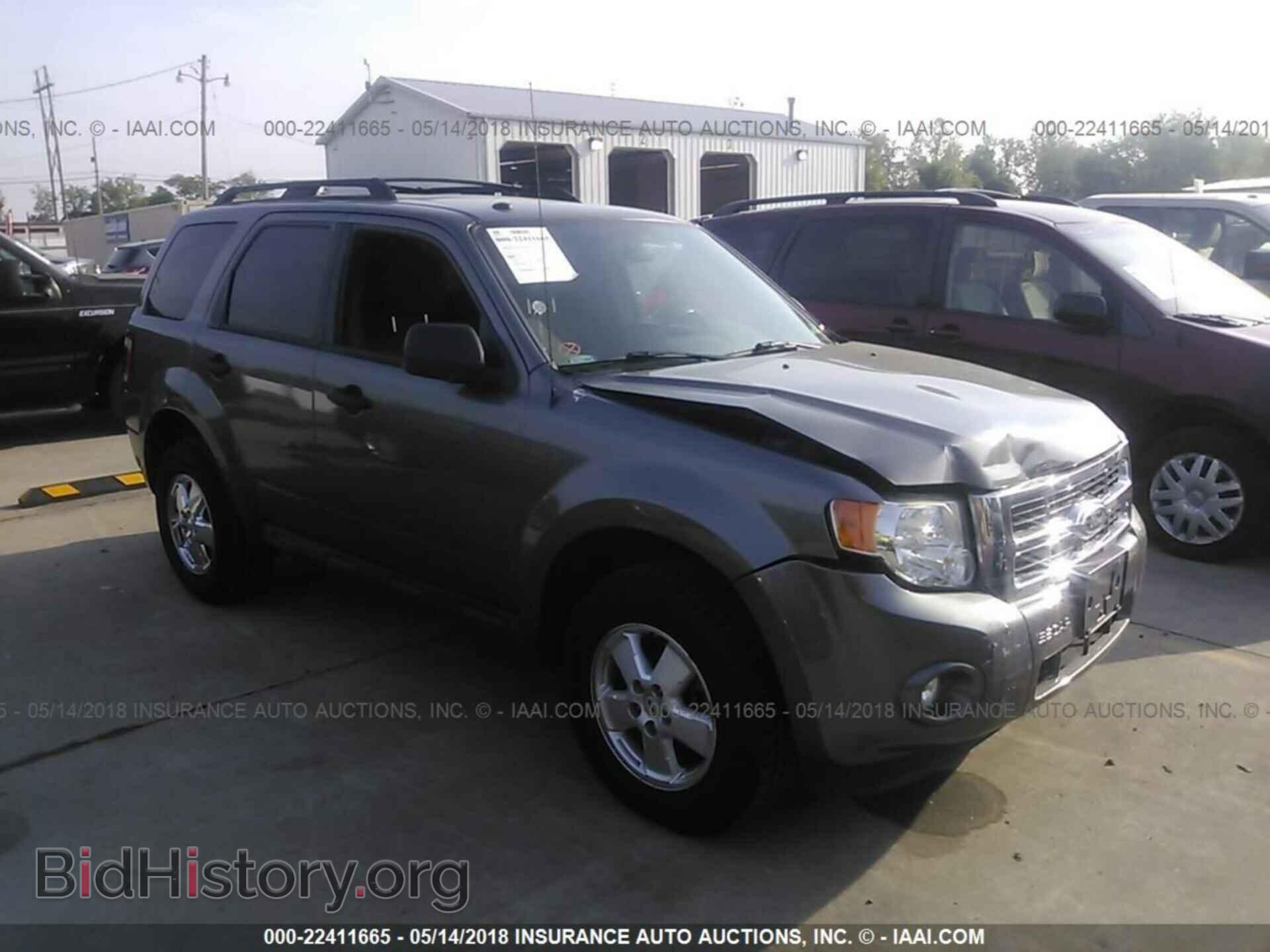 Photo 1FMCU0DG0CKA82700 - Ford Escape 2012