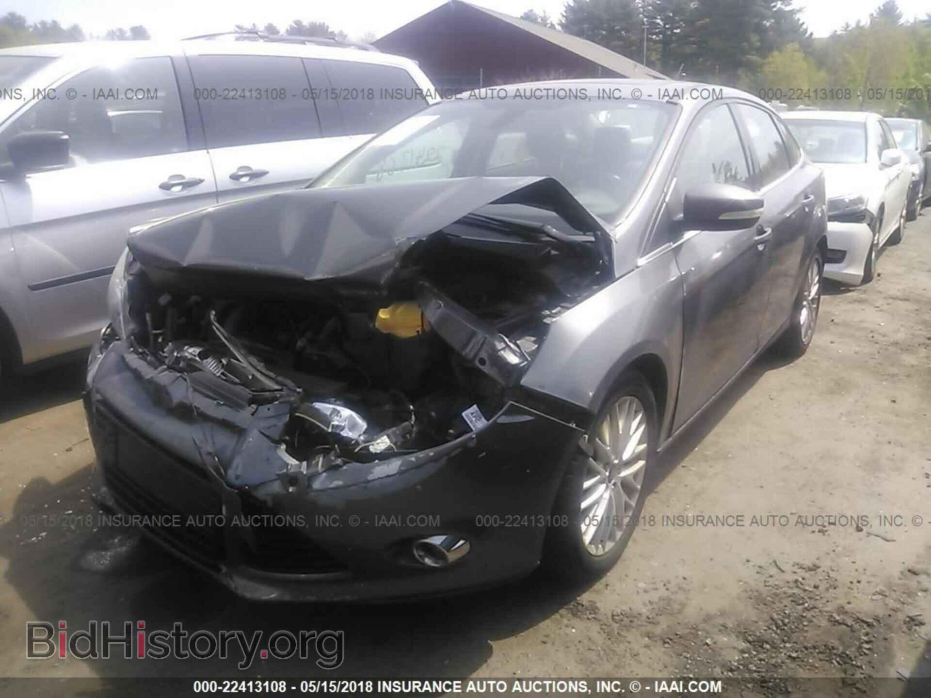 2012 Ford Focus - VIN: 1FAHP3H22CL176238 - Photo 2