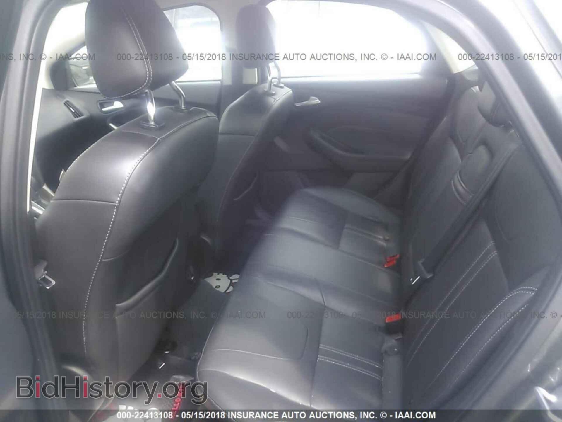 2012 Ford Focus - VIN: 1FAHP3H22CL176238 - Photo 8