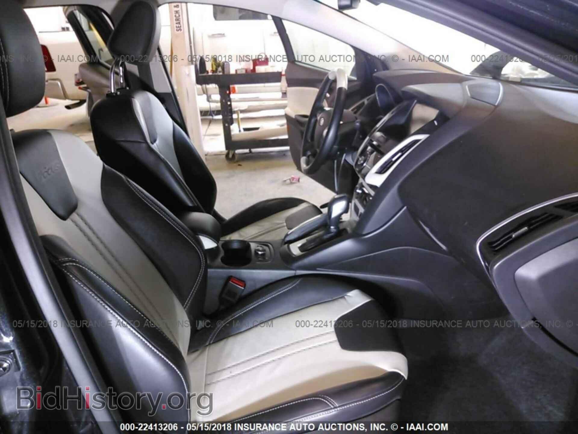 2012 Ford Focus - VIN: 1FAHP3N25CL295454 - Photo 5