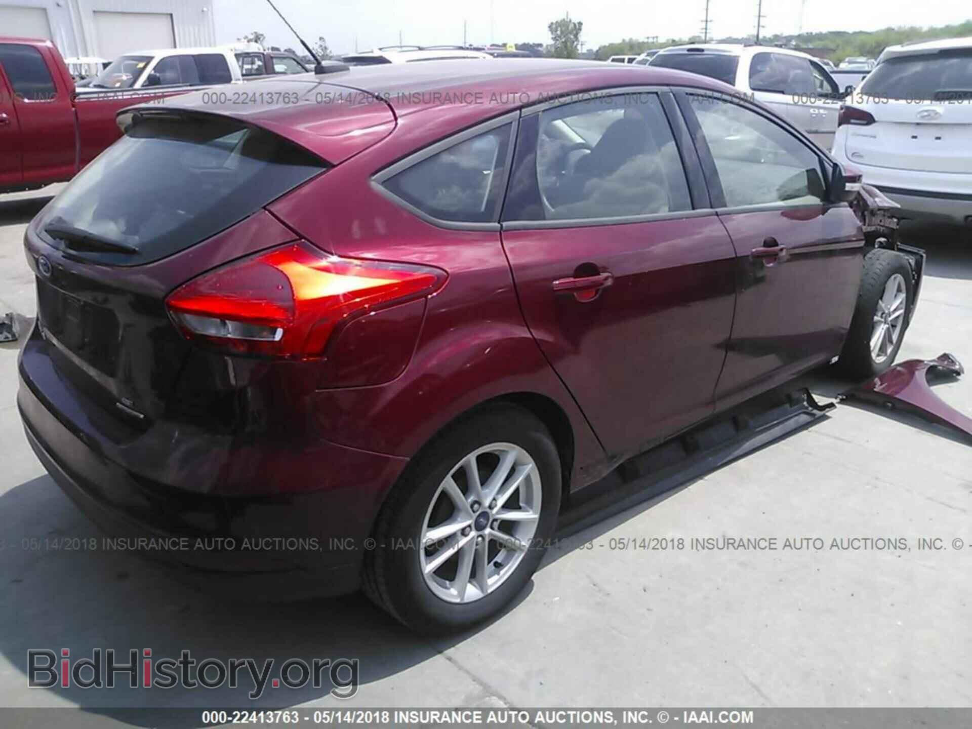 2015 Ford Focus - VIN: 1FADP3K24FL231347 - Photo 4