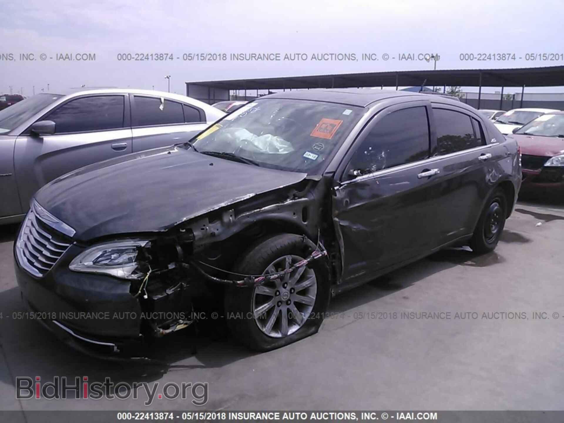 2014 Chrysler 200 - VIN: 1C3CCBCG2EN185675 - Photo 2