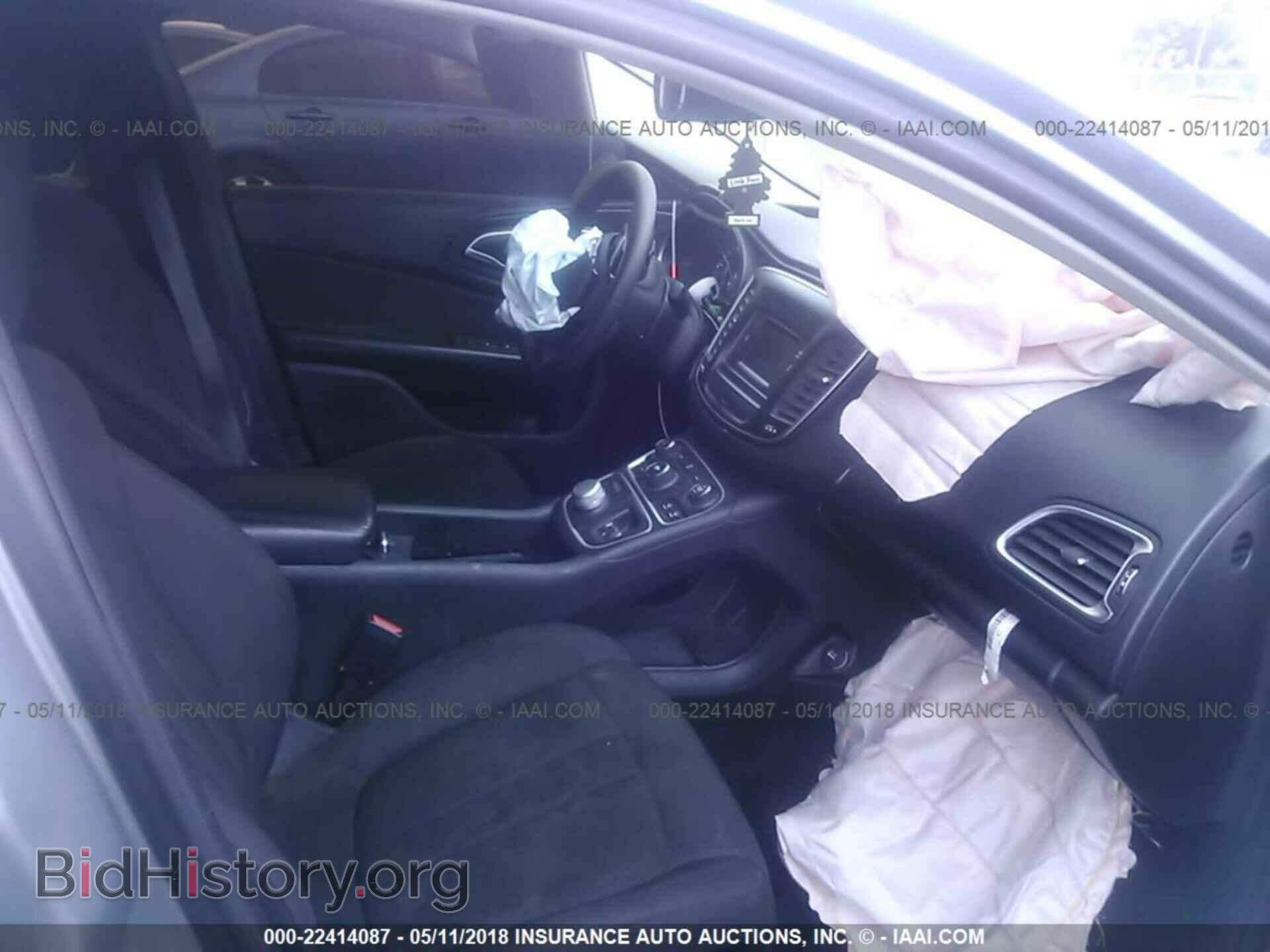 2015 Chrysler 200 - VIN: 1C3CCCAB2FN703489 - Photo 5
