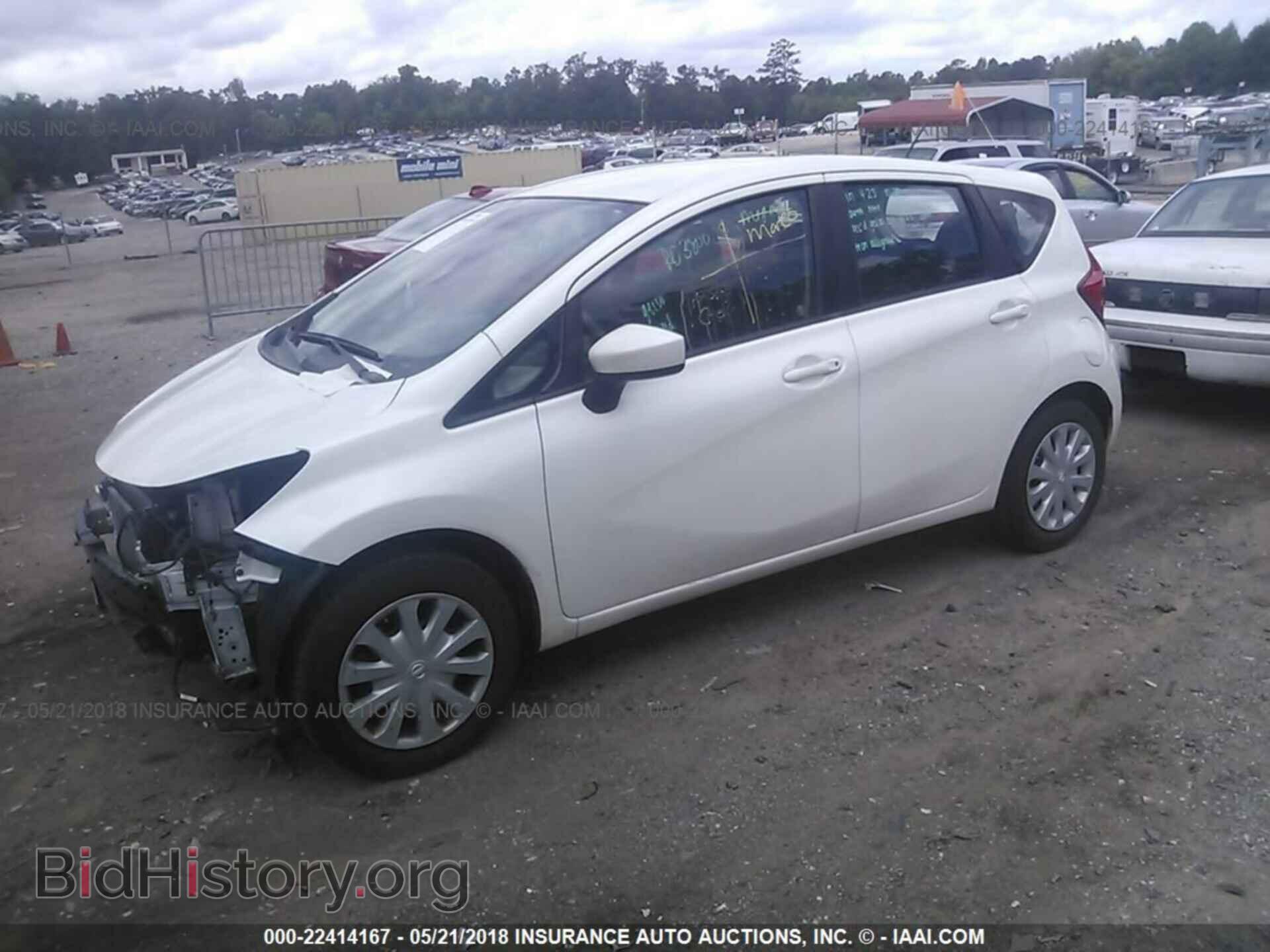 2015 Nissan Versa note - VIN: 3N1CE2CP9FL365892 - Фото 2