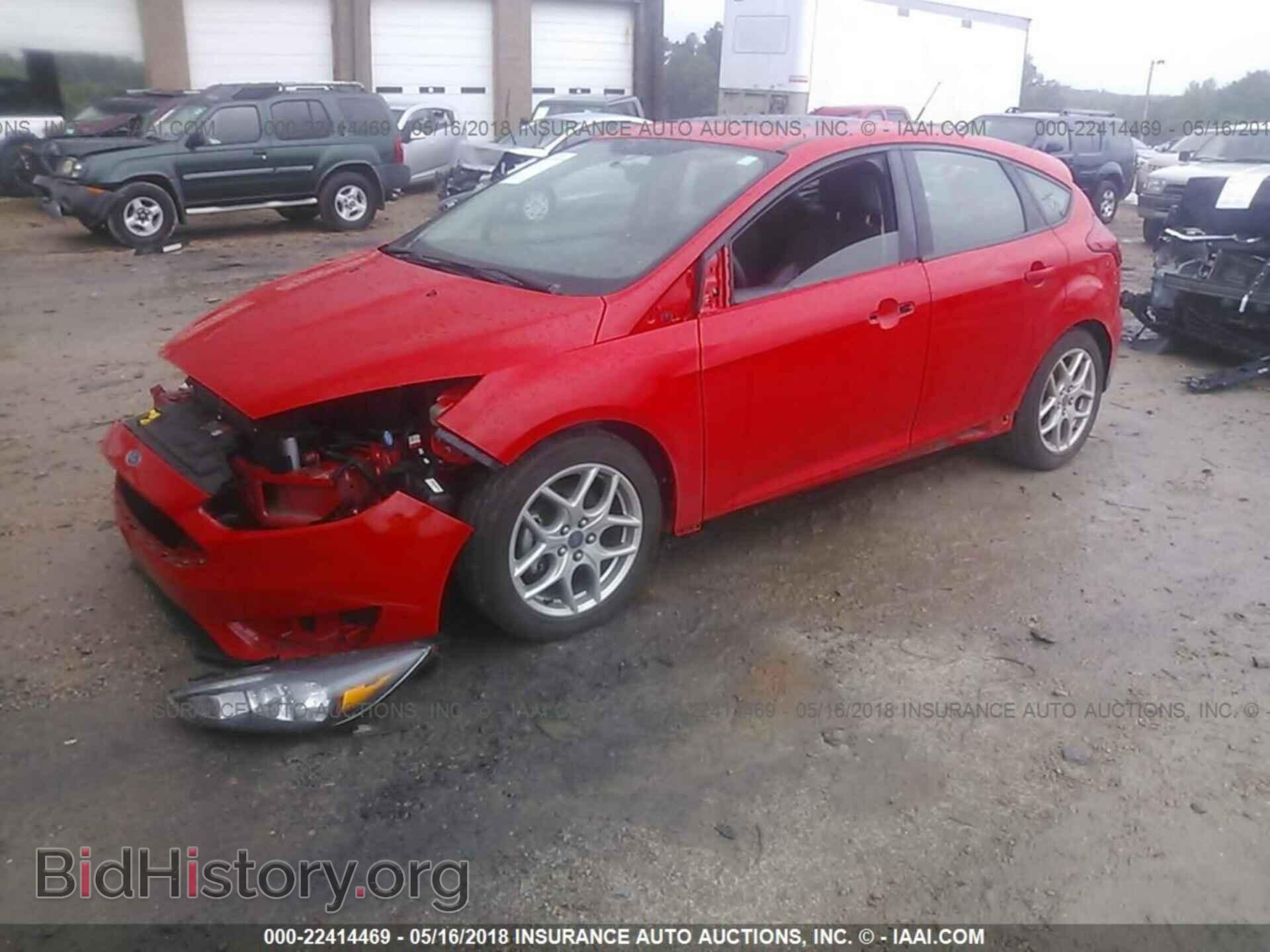 2015 Ford Focus - VIN: 1FADP3K21FL285933 - Photo 2