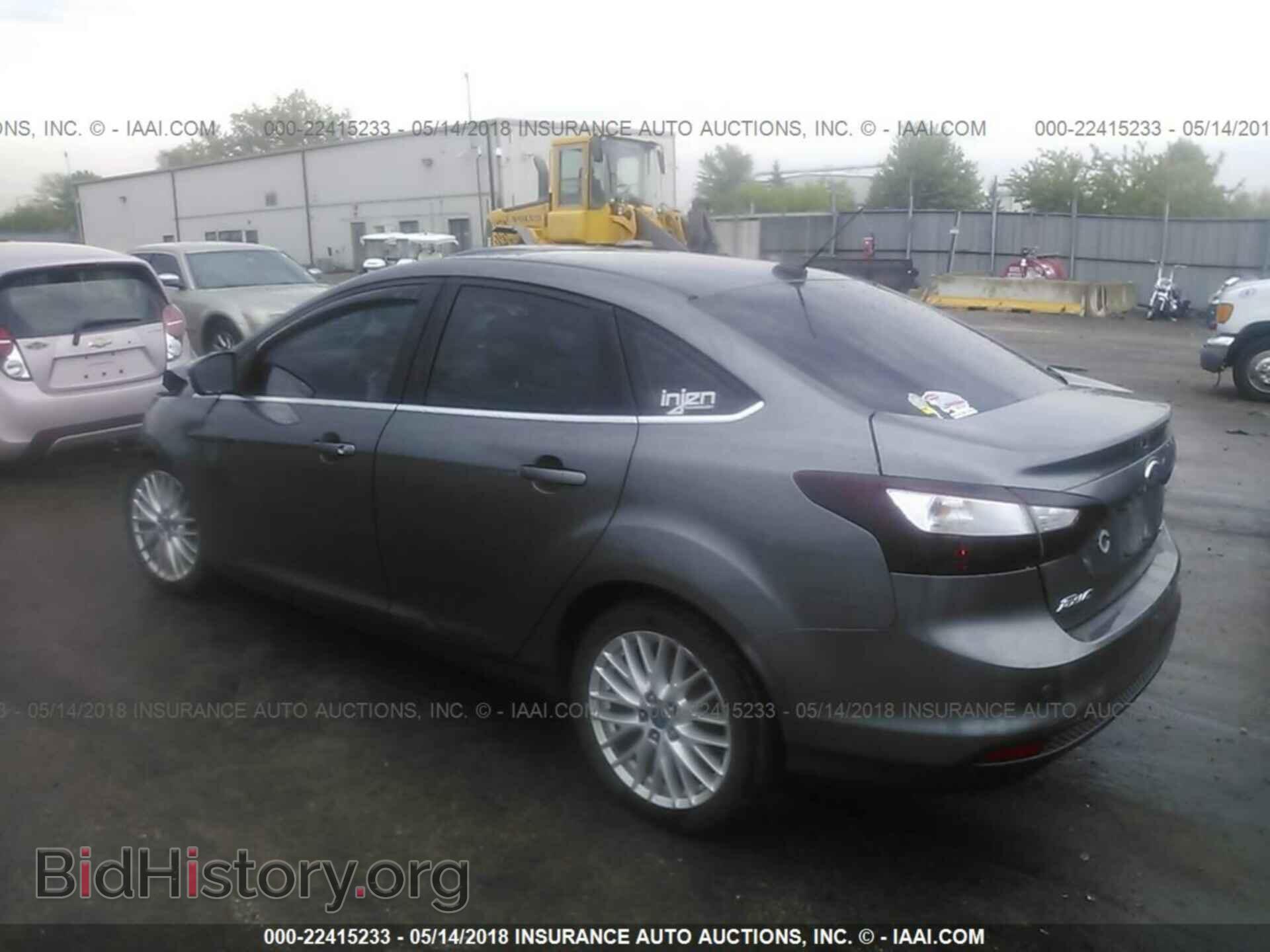 2012 Ford Focus - VIN: 1FAHP3H28CL111359 - Фото 3