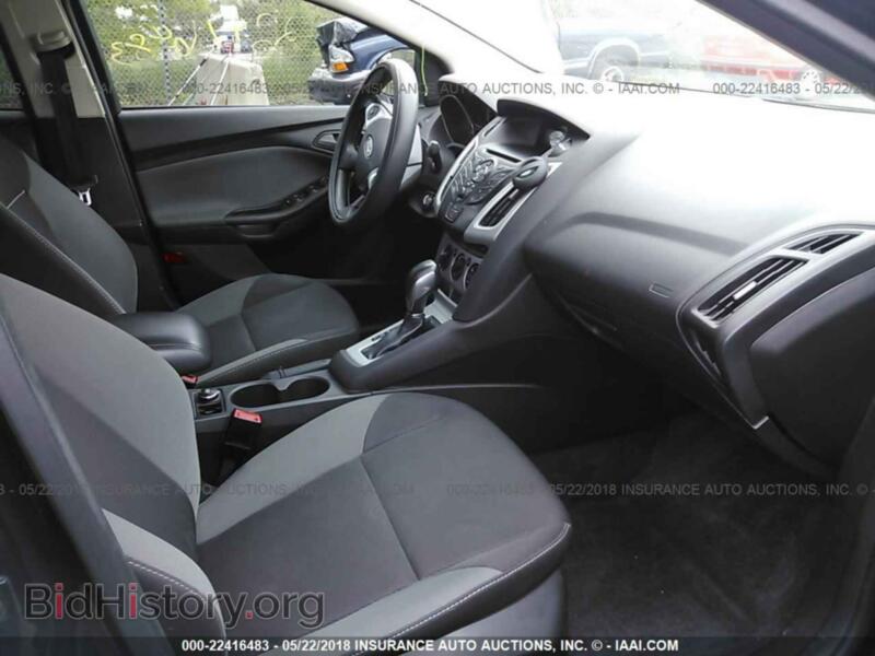 2012 Ford FOCUS (VIN 1FAHP3F24CL463583) — фото 5 из 10