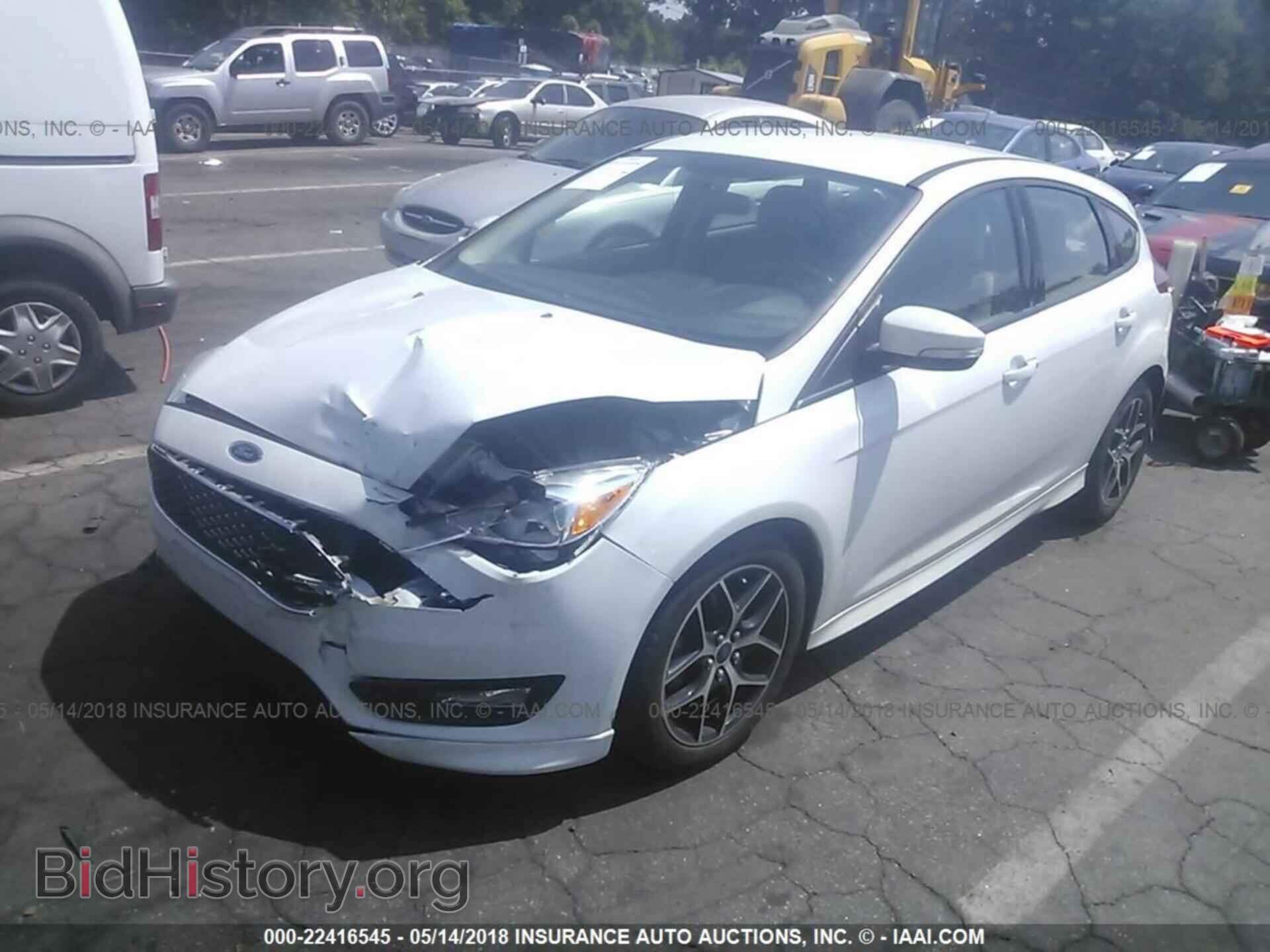 2015 Ford Focus - VIN: 1FADP3K28FL209187 - Photo 2