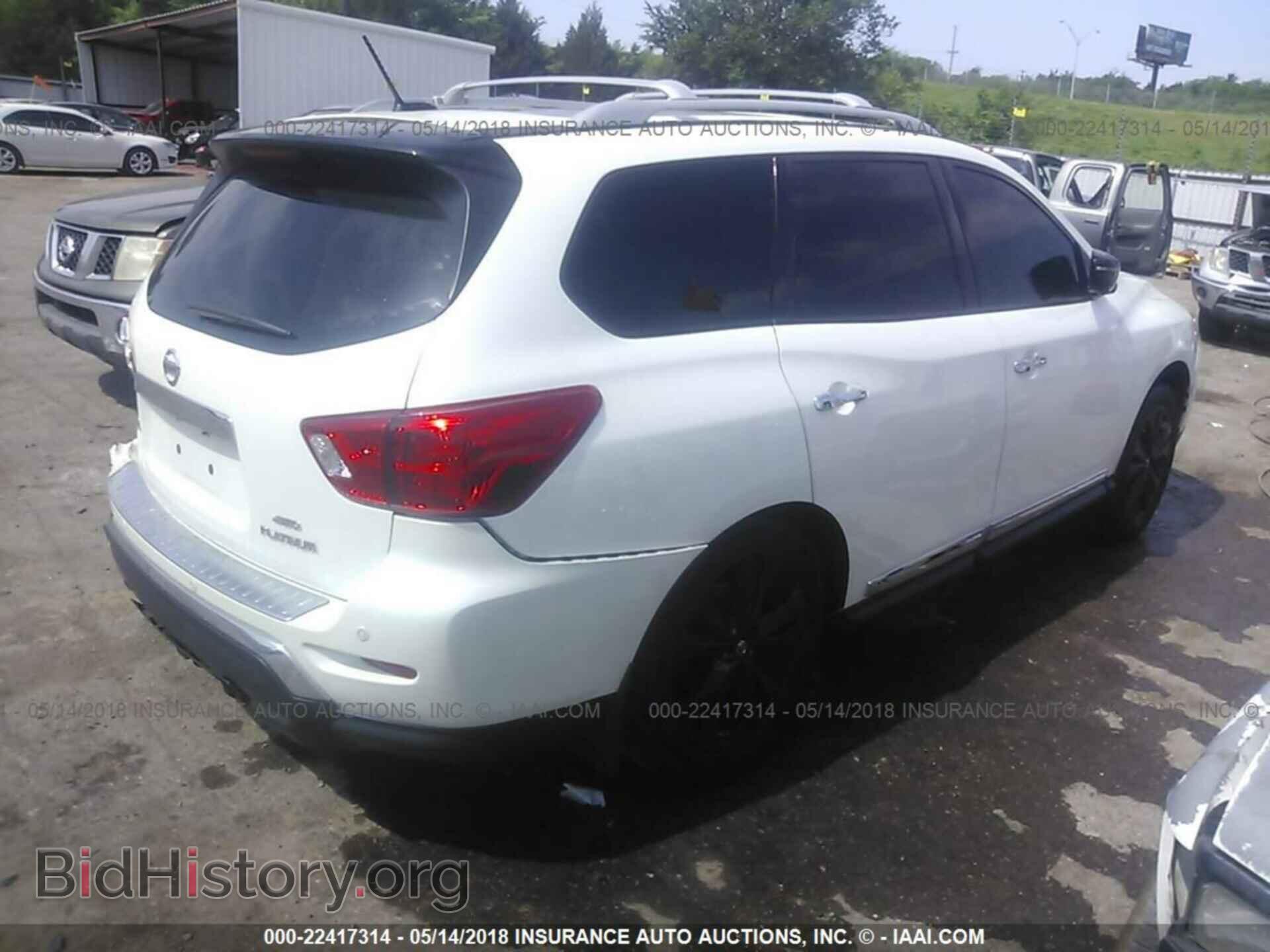 2017 Nissan Pathfinder - VIN: 5N1DR2MM3HC698075 - Фото 4