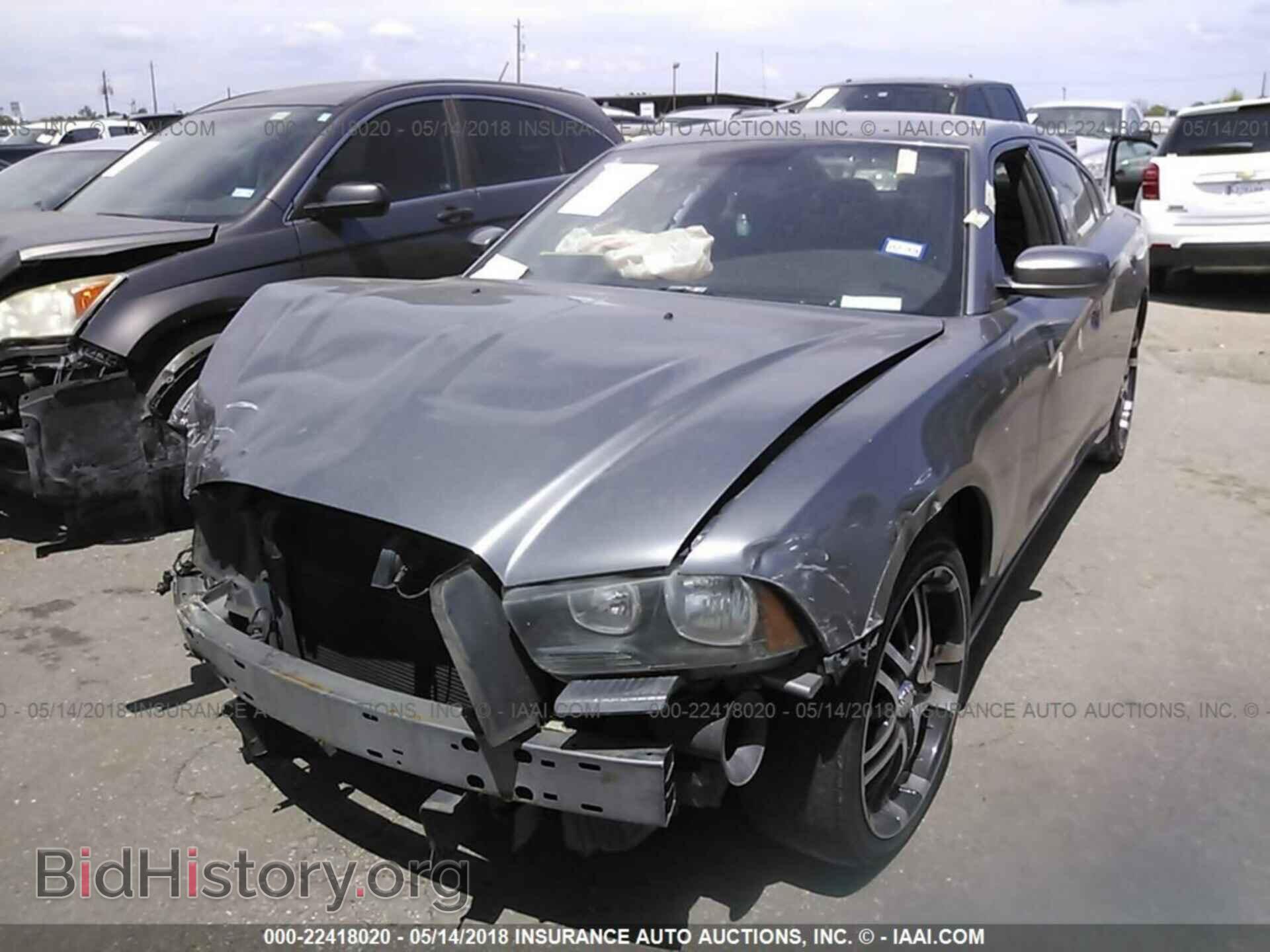 2011 Dodge Charger - VIN: 2B3CL3CG4BH586295 - Фото 2