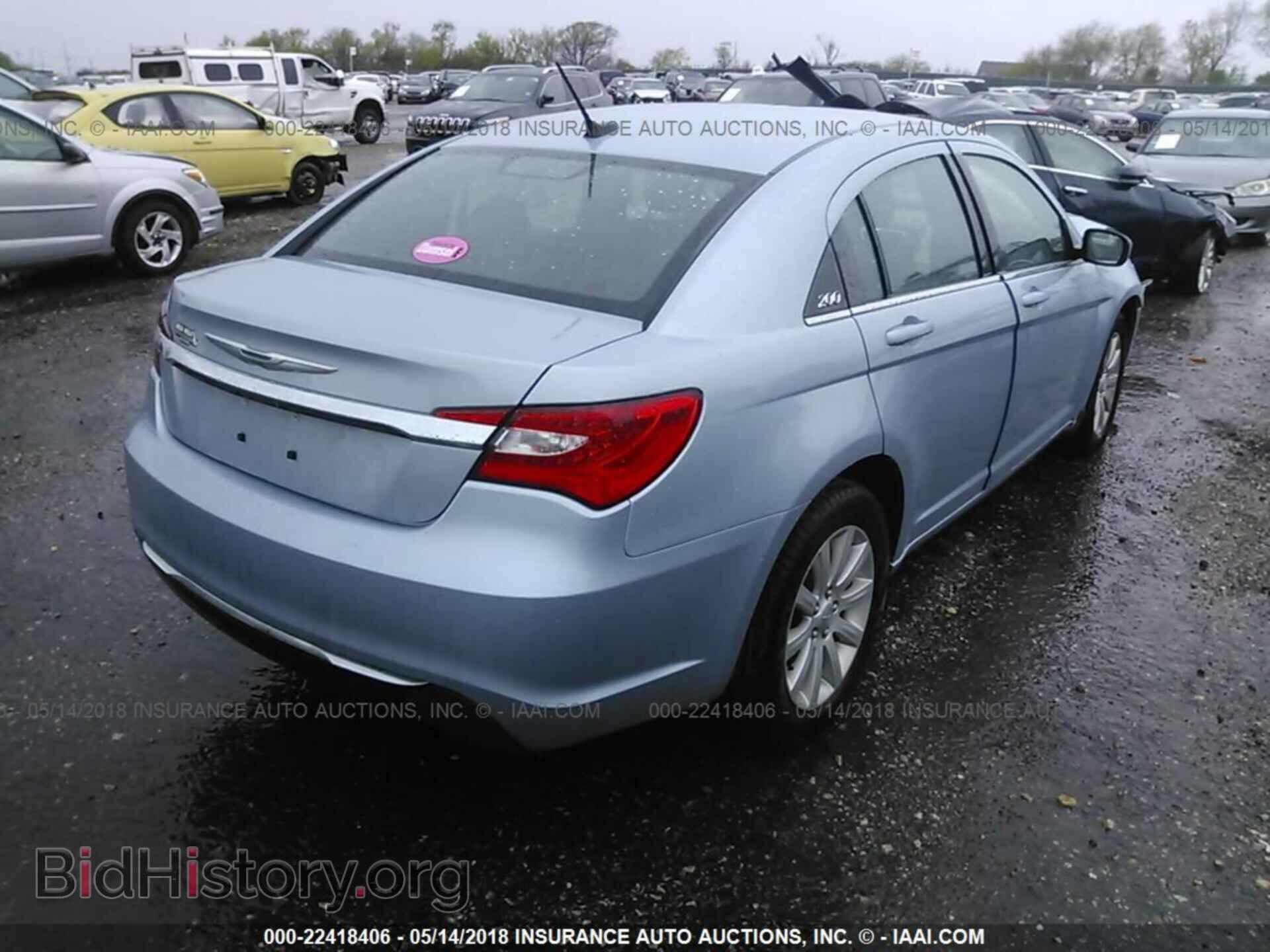 2013 Chrysler 200 - VIN: 1C3CCBBB3DN575639 - Фото 4