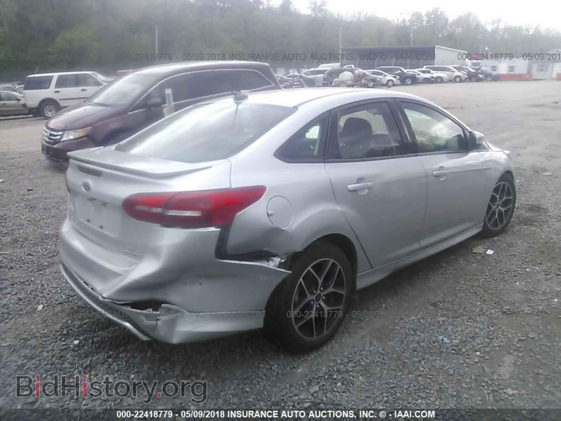 2016 Ford Focus - VIN: 1FADP3F20GL328511 - Фото 4