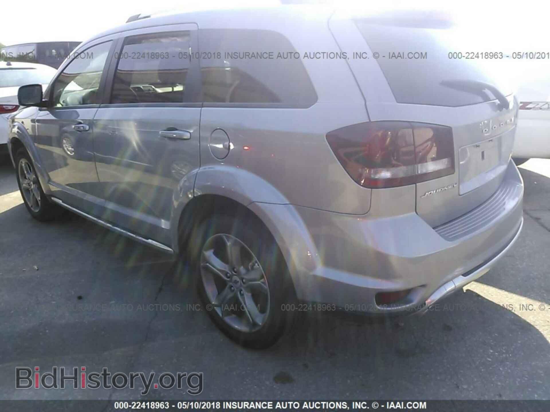 2018 Dodge Journey - VIN: 3C4PDCGG8JT156119 - Photo 3