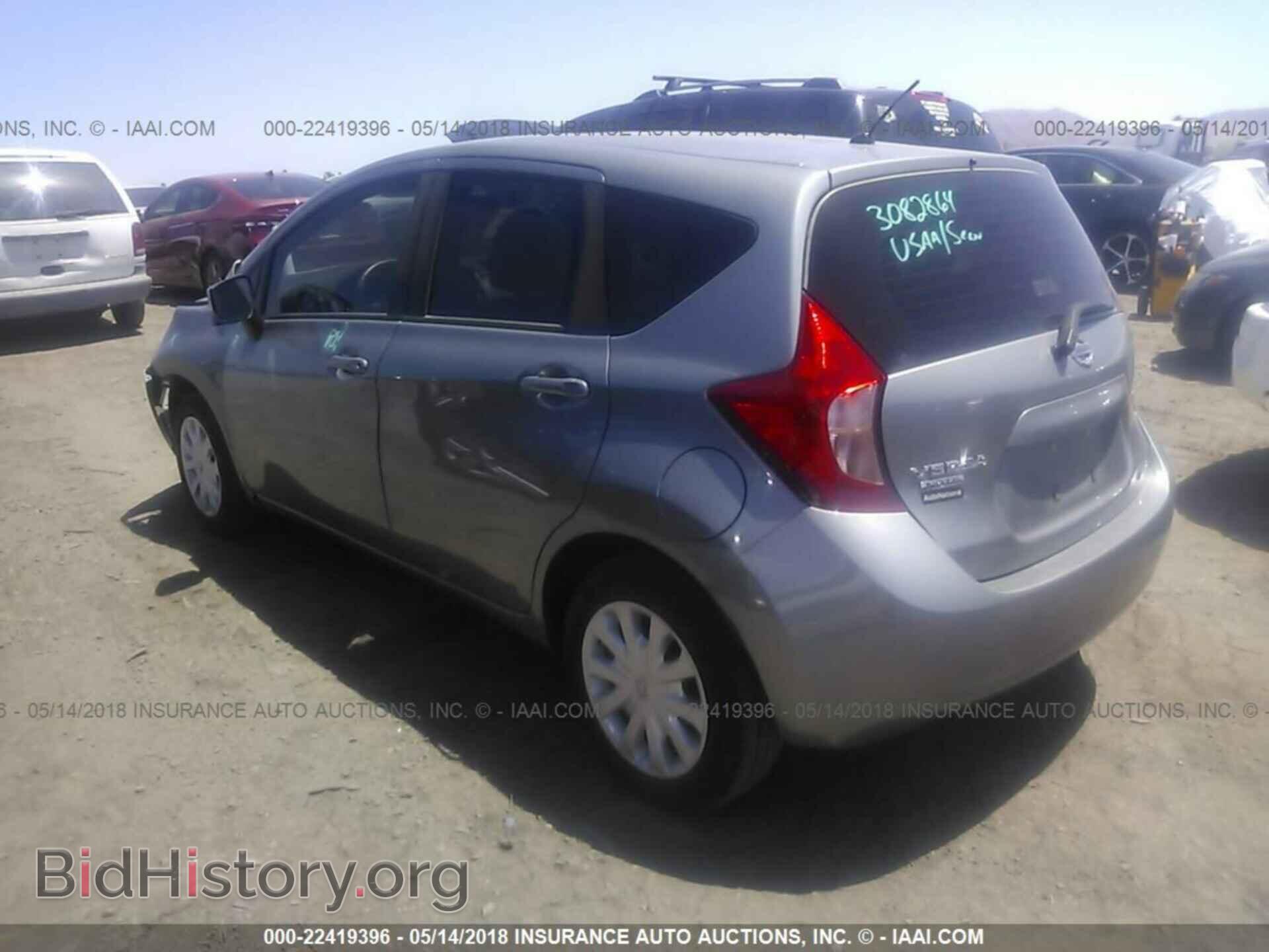 2015 Nissan Versa note - VIN: 3N1CE2CP9FL423855 - Фото 3