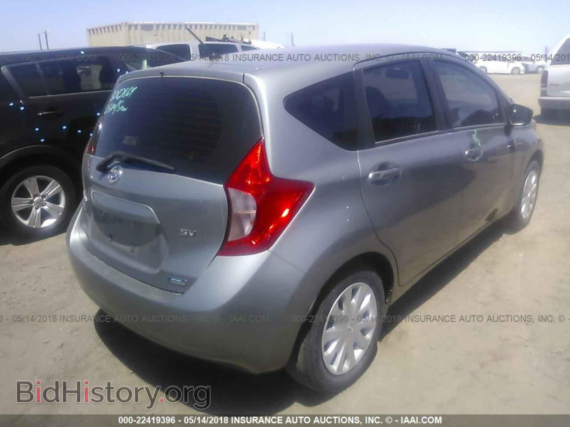 2015 Nissan Versa note - VIN: 3N1CE2CP9FL423855 - Фото 4