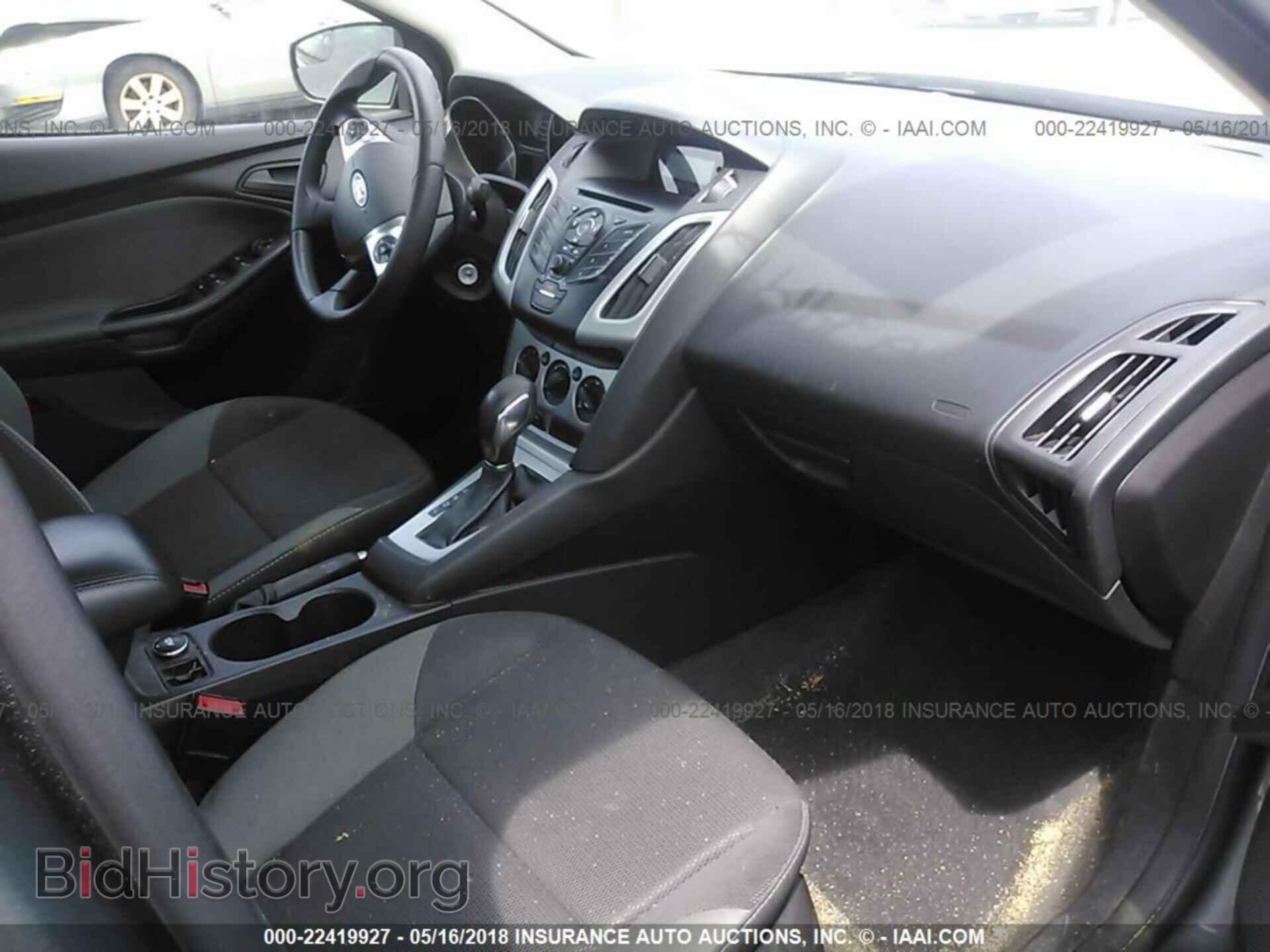 2012 Ford Focus - VIN: 1FAHP3F26CL351349 - Photo 5