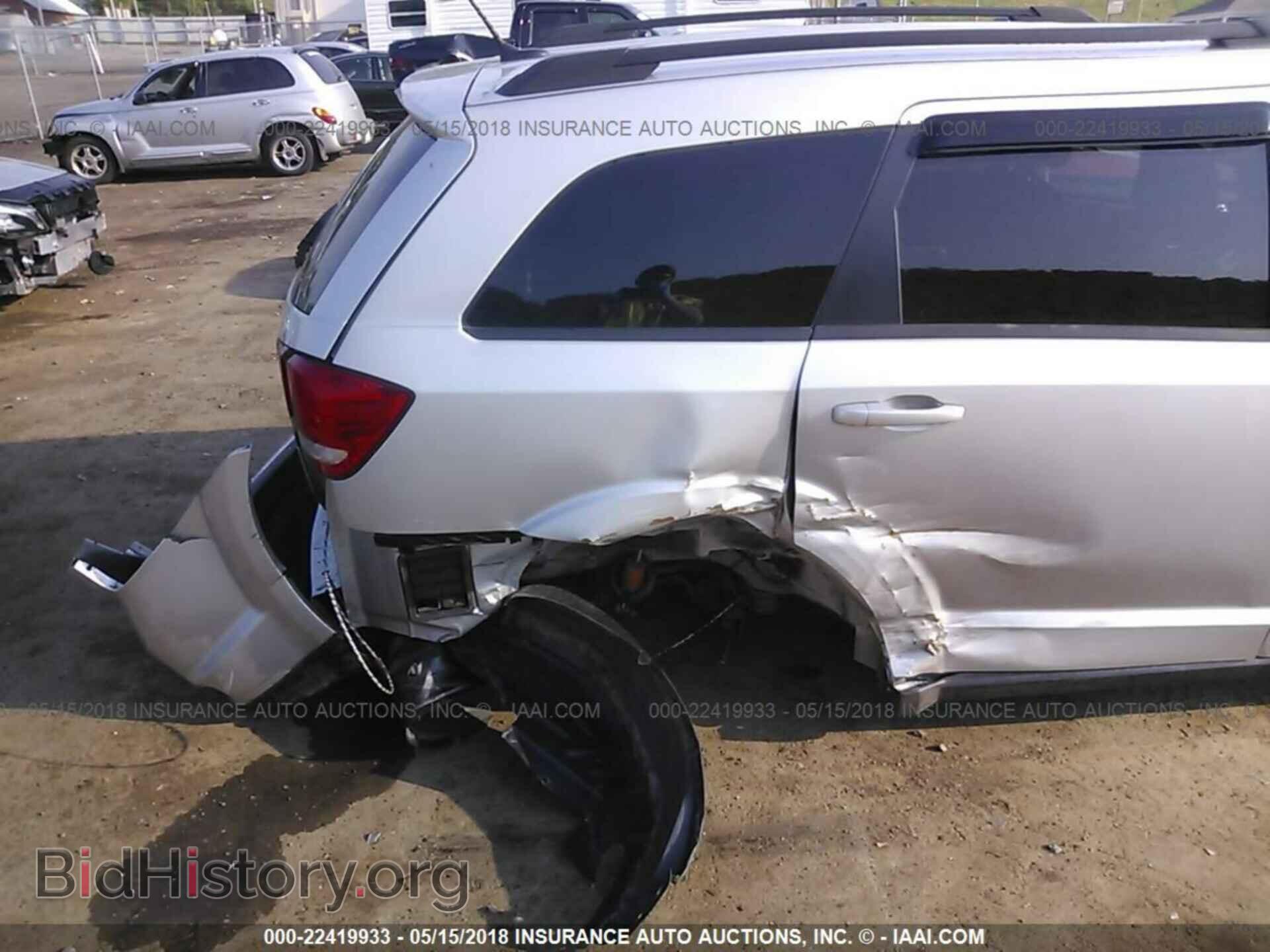2011 Dodge Journey - VIN: 3D4PH1FG0BT548252 - Photo 6